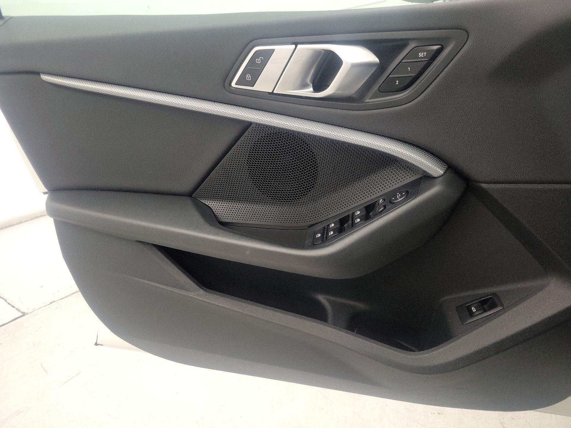 Thumbnail: 2022 BMW 2 Series - 12