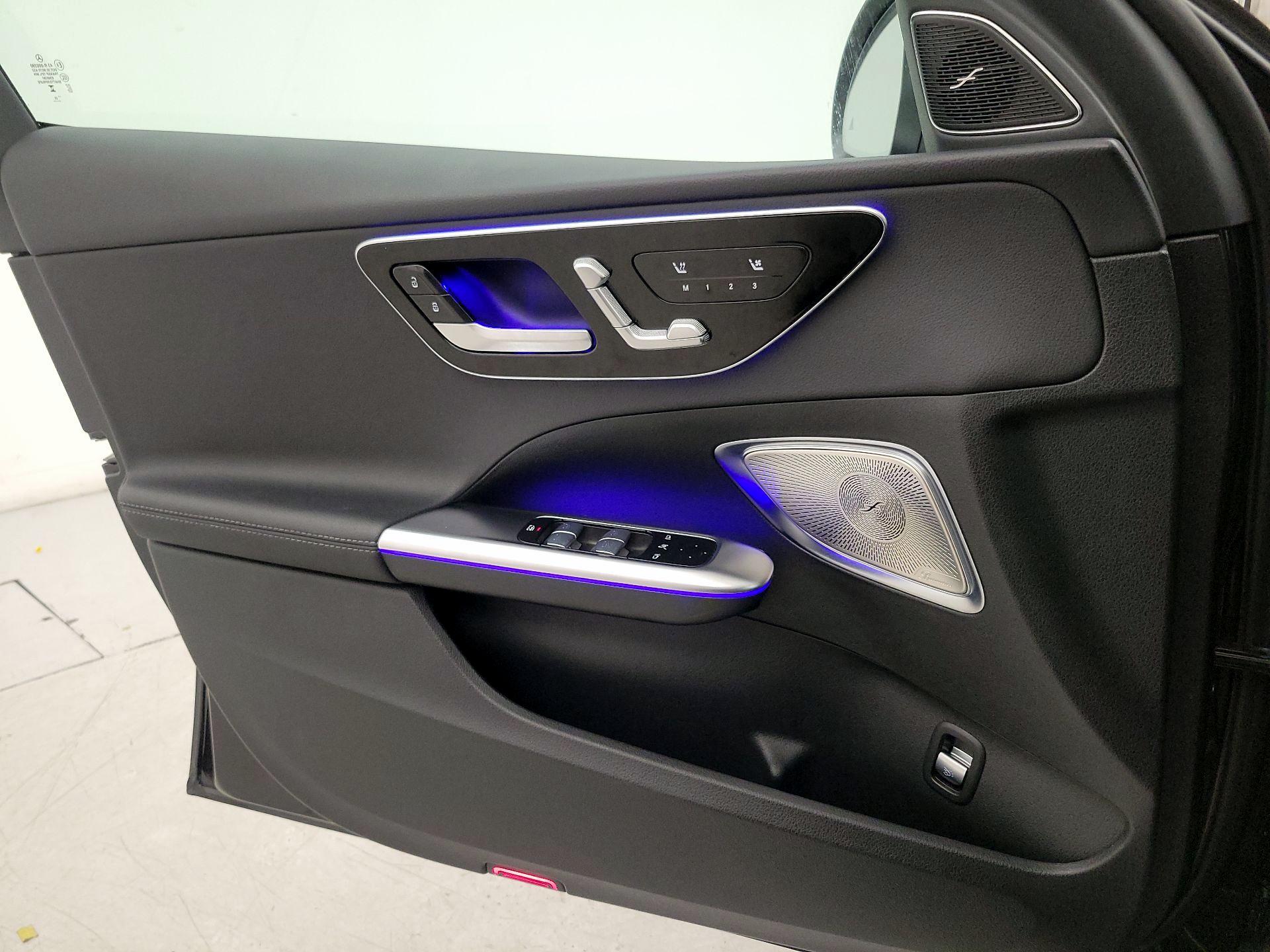 Thumbnail: 2023 Mercedes-Benz C-Class - 12