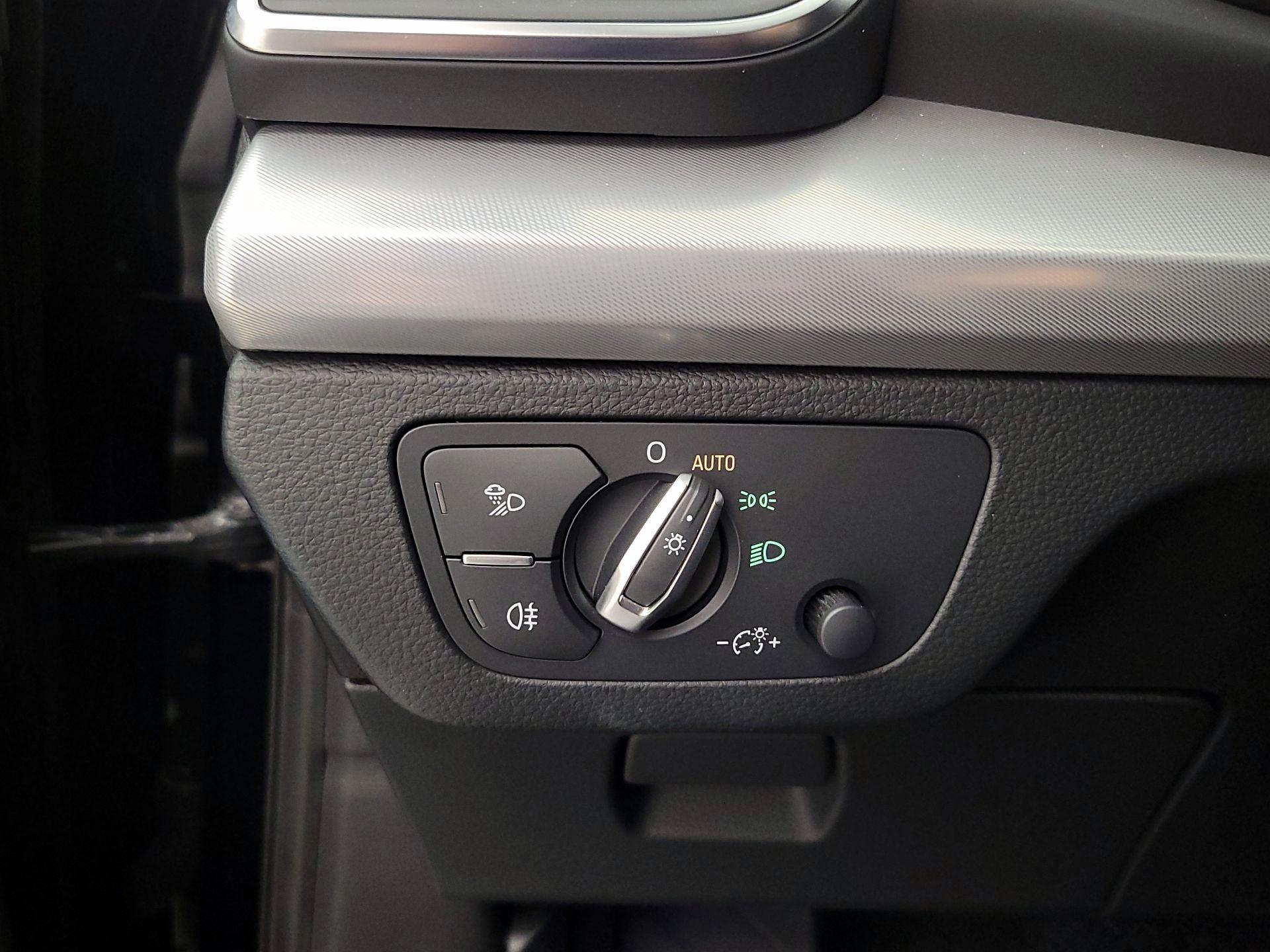 Thumbnail: 2020 Audi Q5 - 13