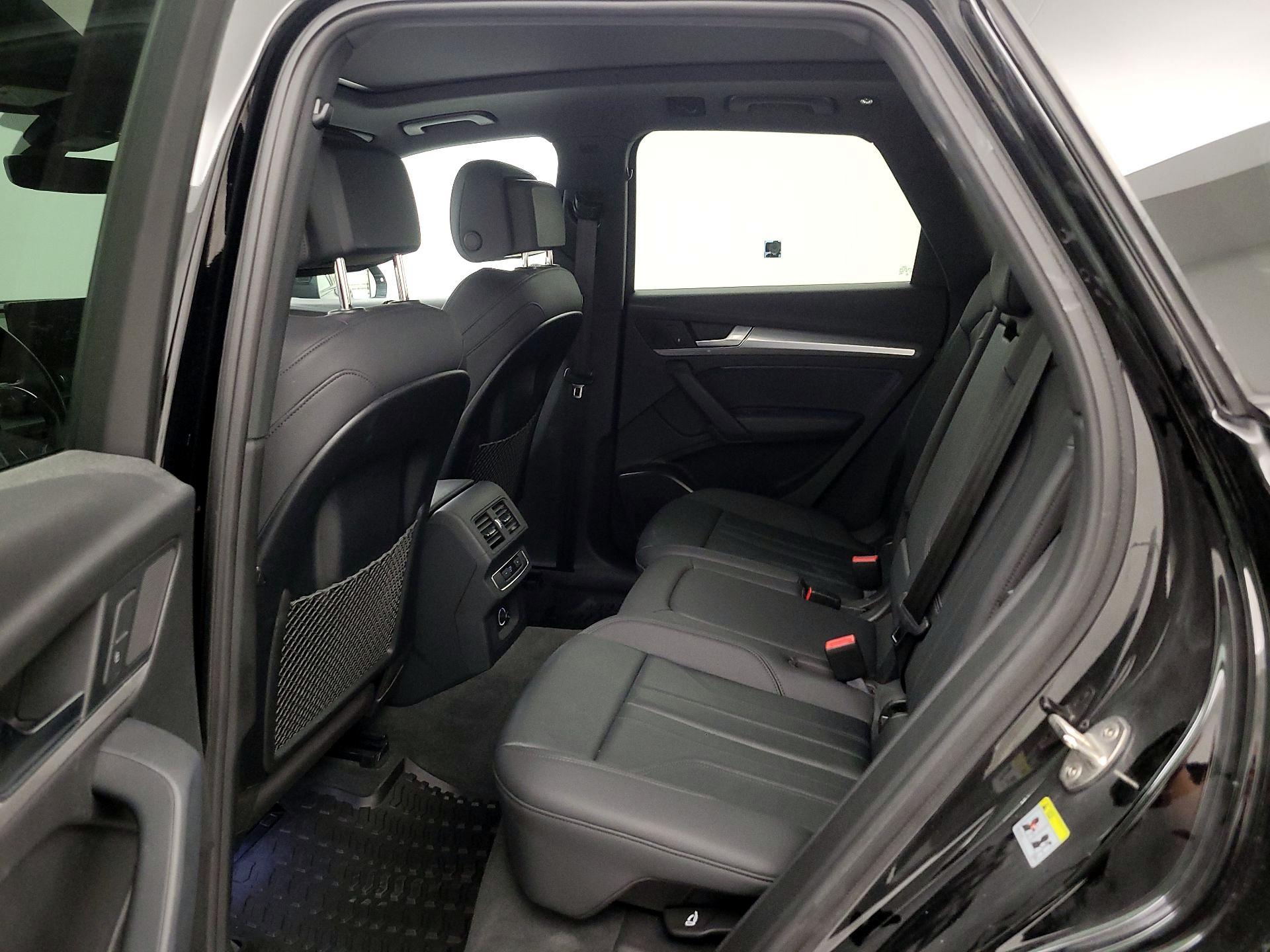 Thumbnail: 2020 Audi Q5 - 20