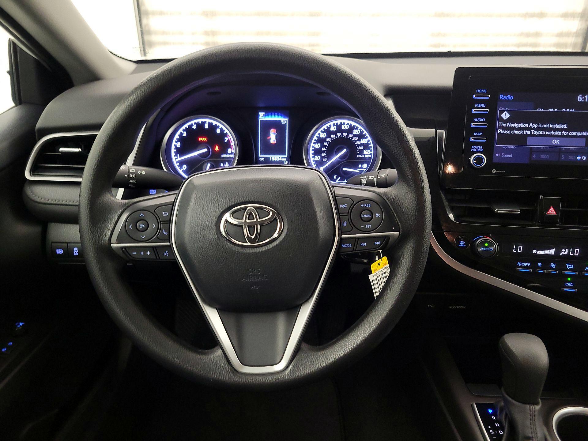 Thumbnail: 2023 Toyota Camry - 10