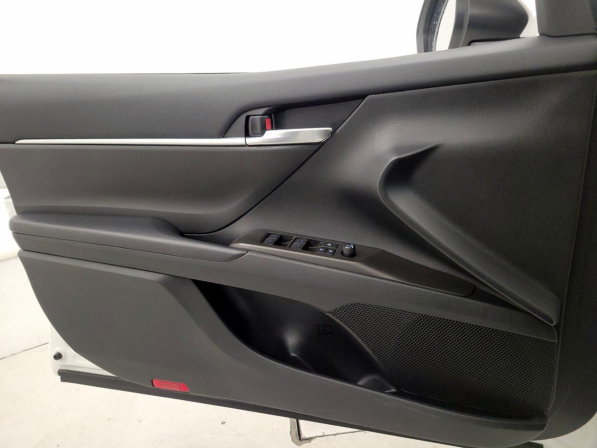 Thumbnail: 2023 Toyota Camry - 12