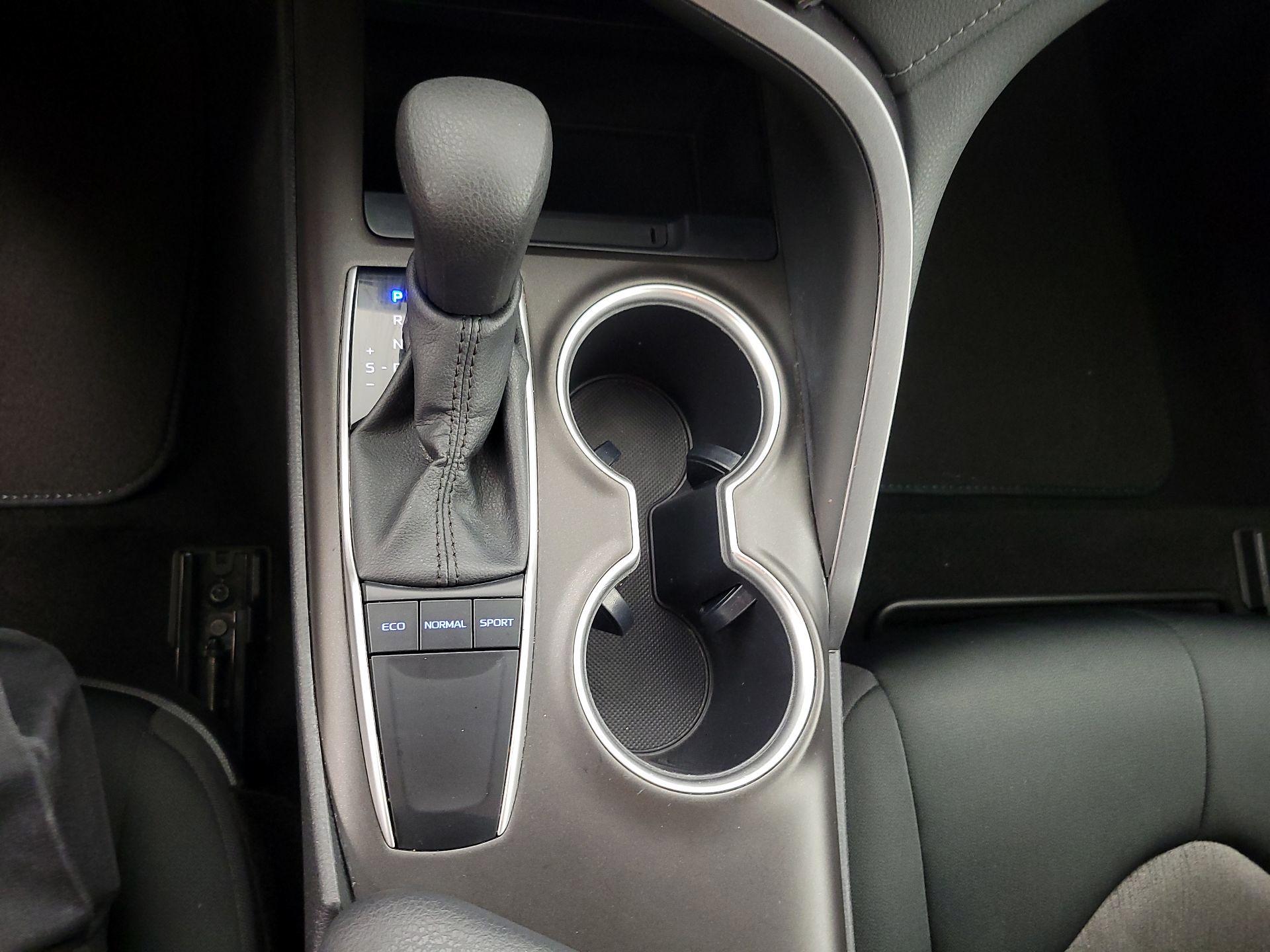 Thumbnail: 2023 Toyota Camry - 17