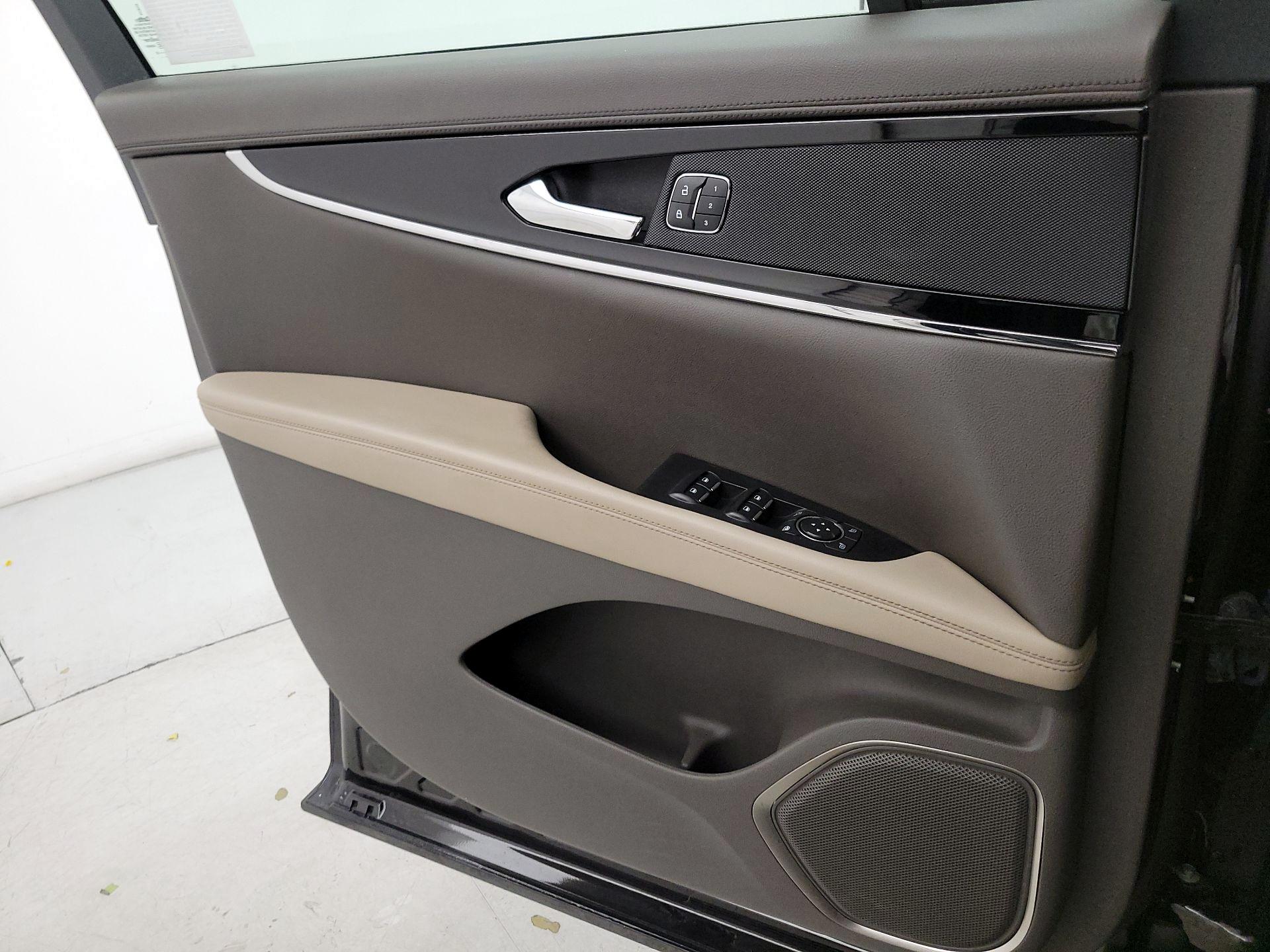 Thumbnail: 2022 Lincoln Nautilus - 12