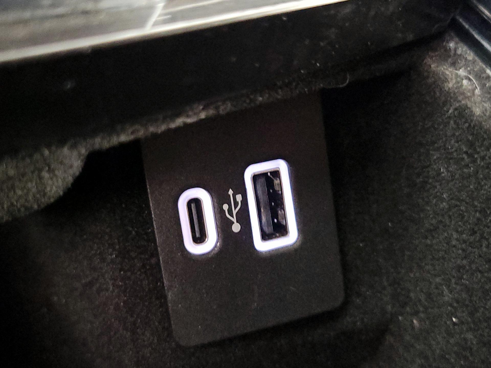 Thumbnail: 2022 Lincoln Nautilus - 19