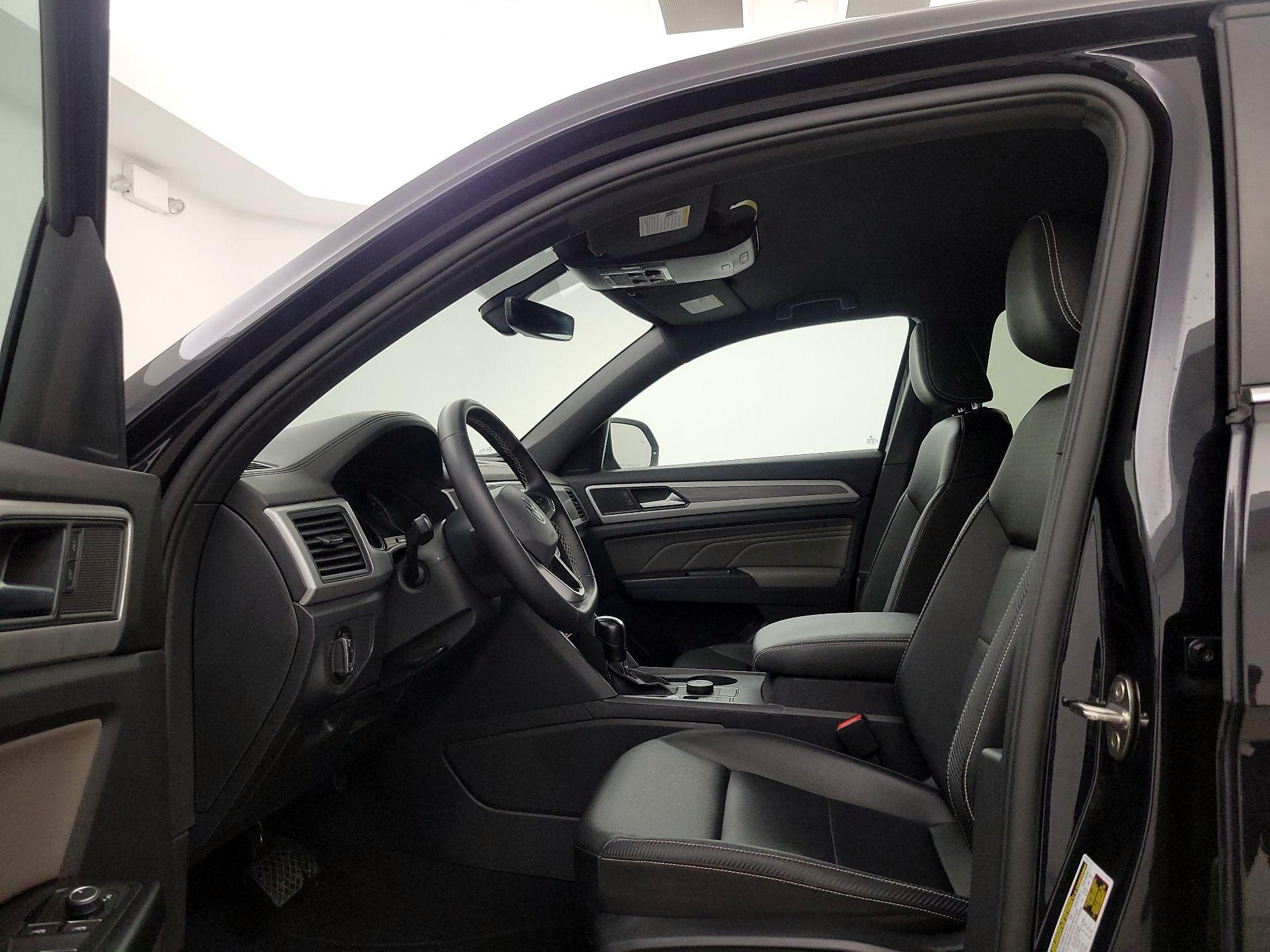 Thumbnail: 2021 Volkswagen Atlas - 11