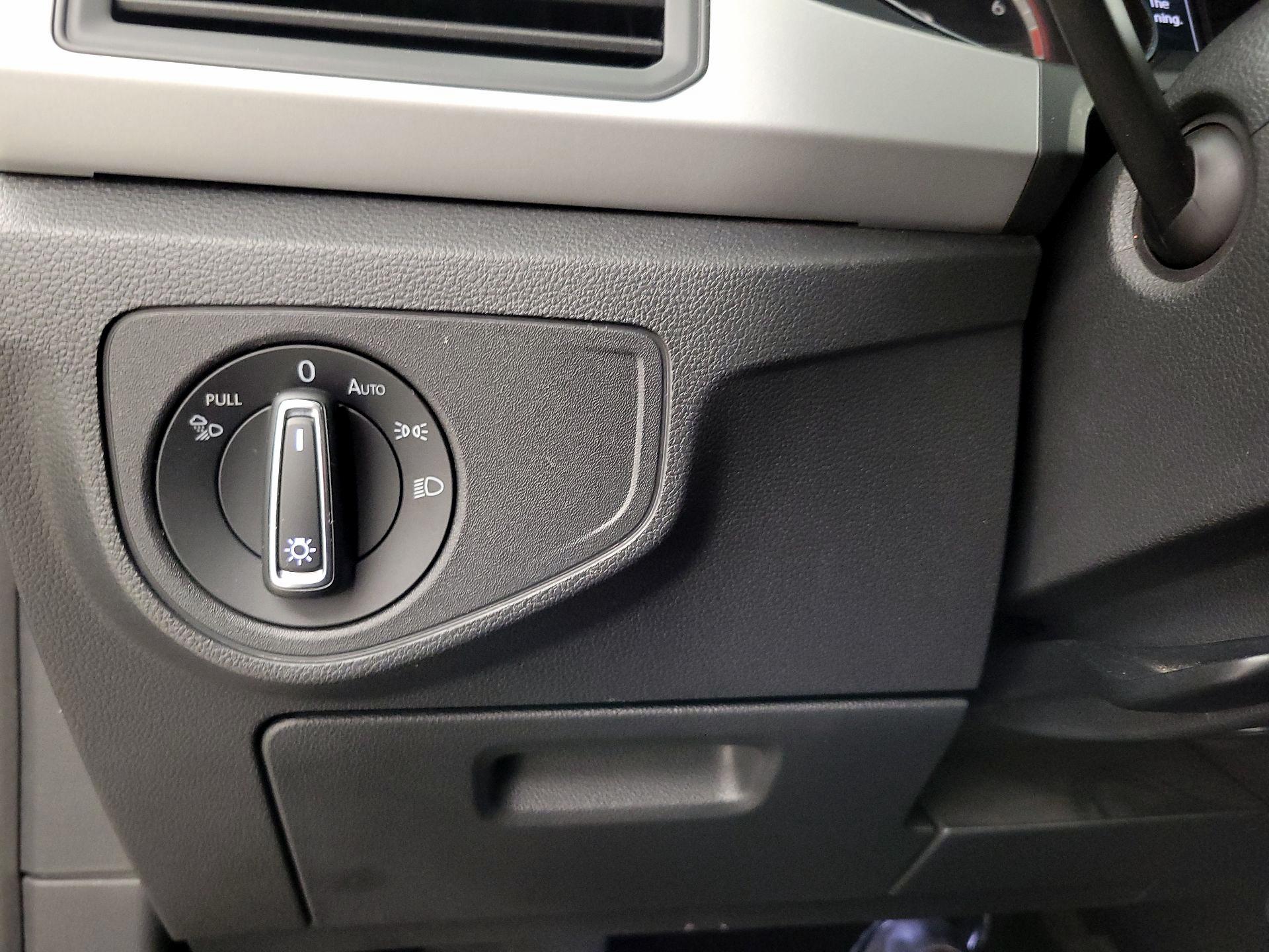 Thumbnail: 2021 Volkswagen Atlas - 13