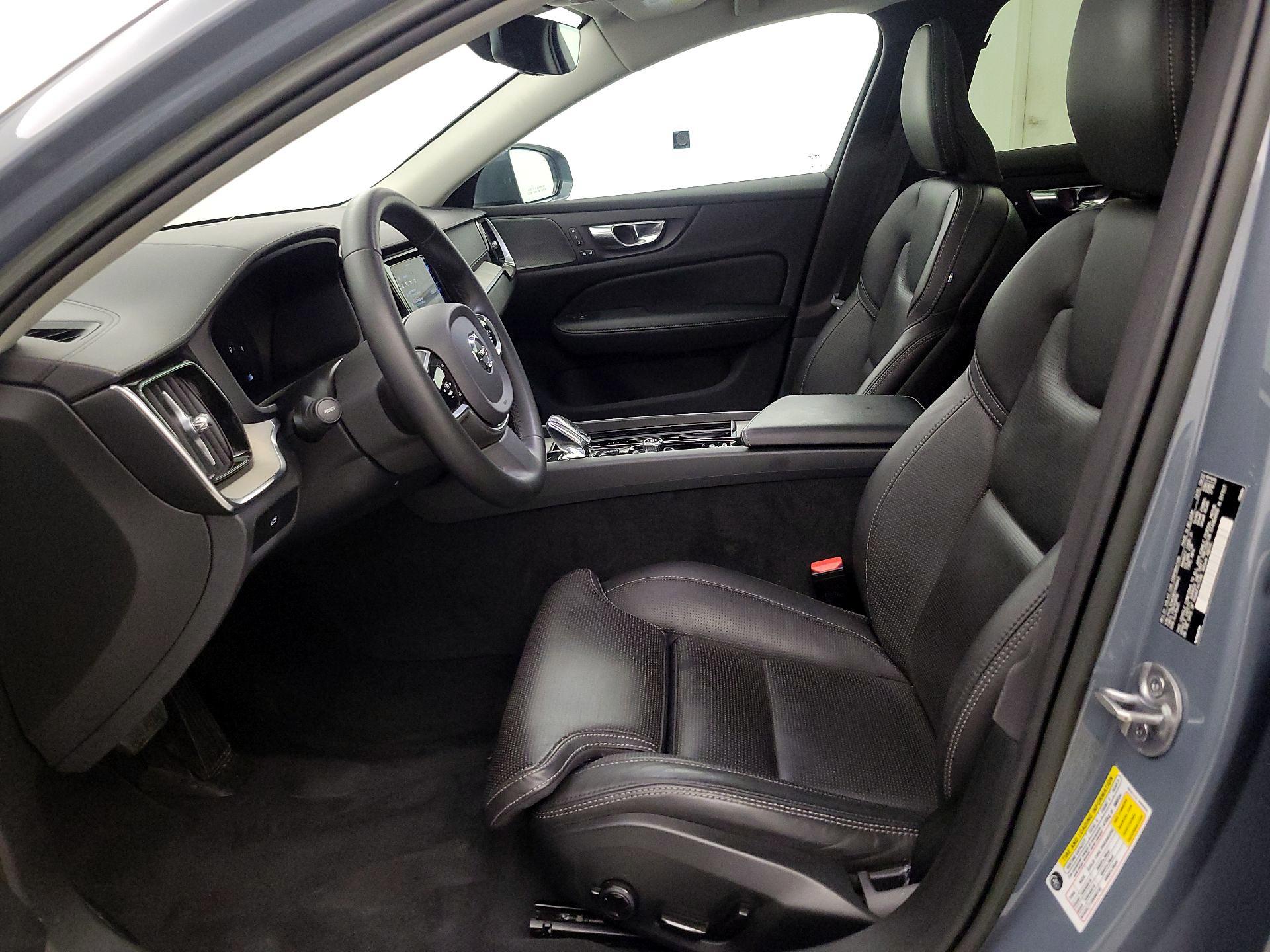 Thumbnail: 2023 Volvo S60 - 11