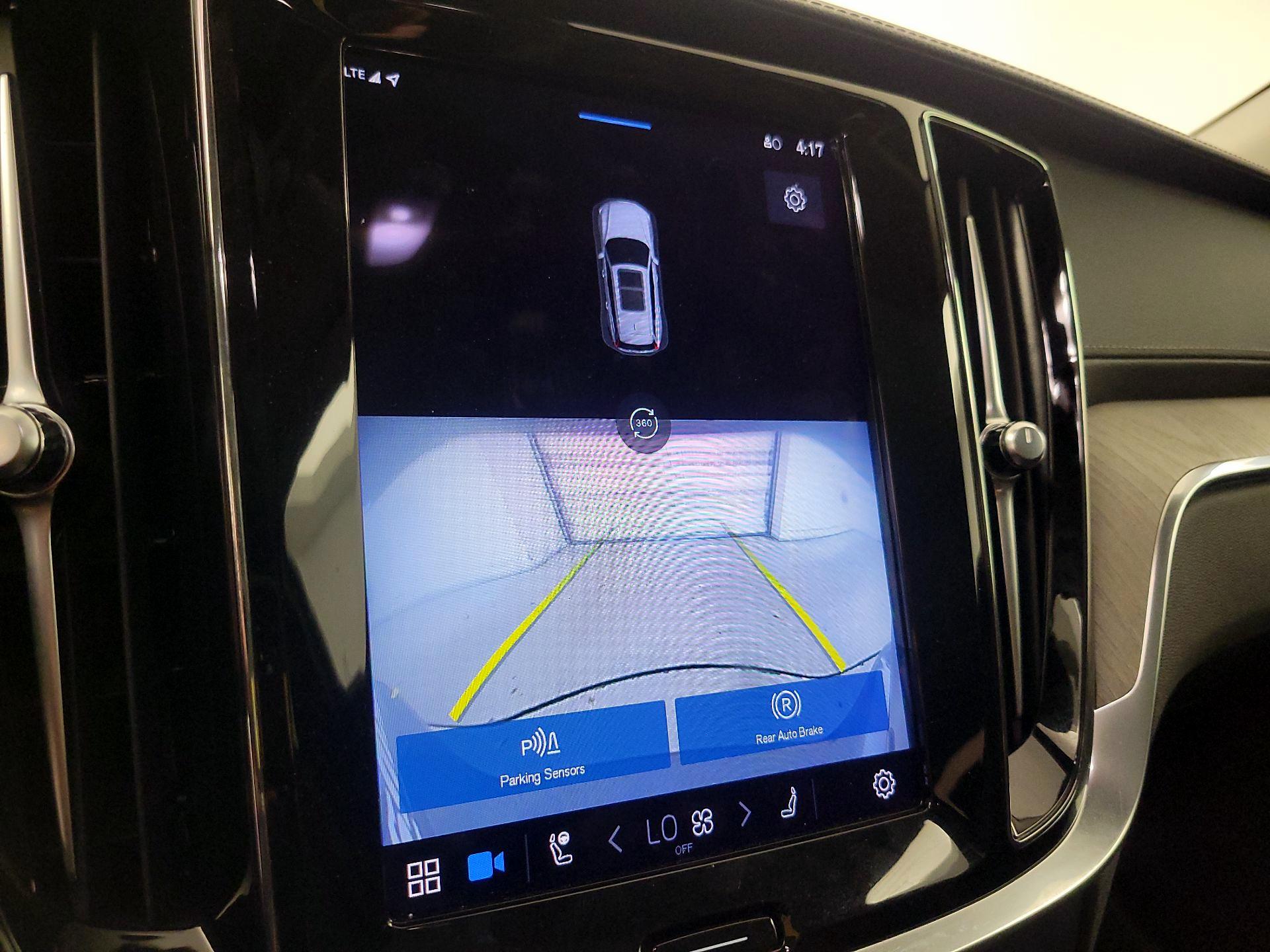 Thumbnail: 2023 Volvo S60 - 15