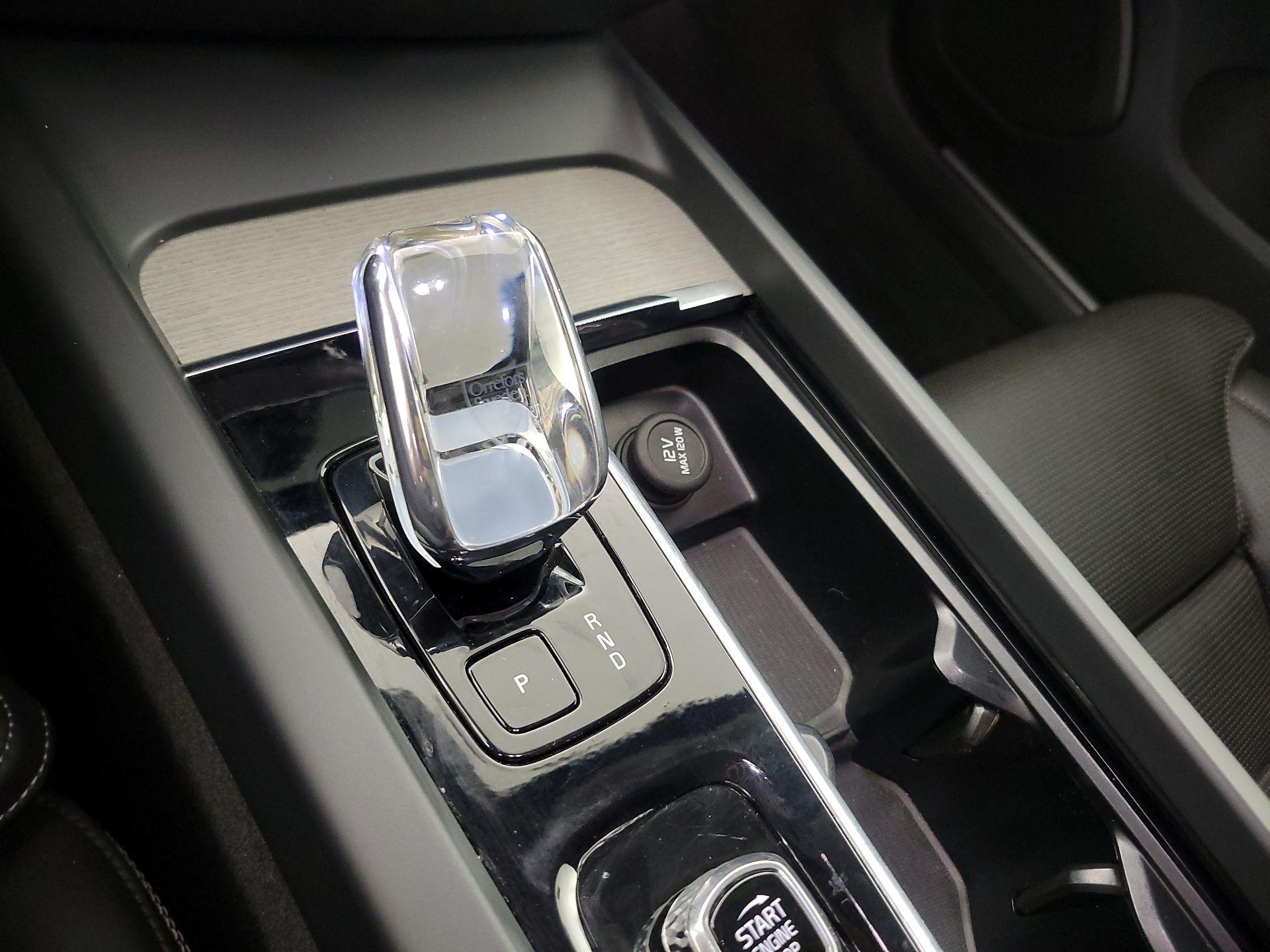 Thumbnail: 2023 Volvo S60 - 18