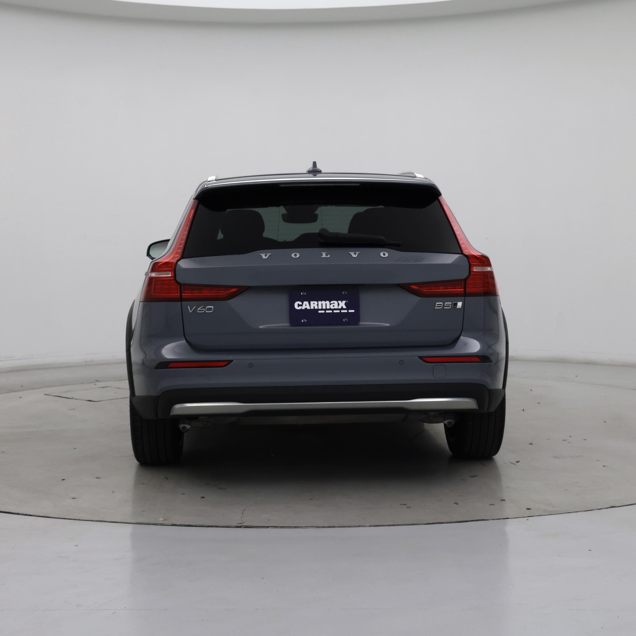 Thumbnail: 2023 Volvo S60 - 6