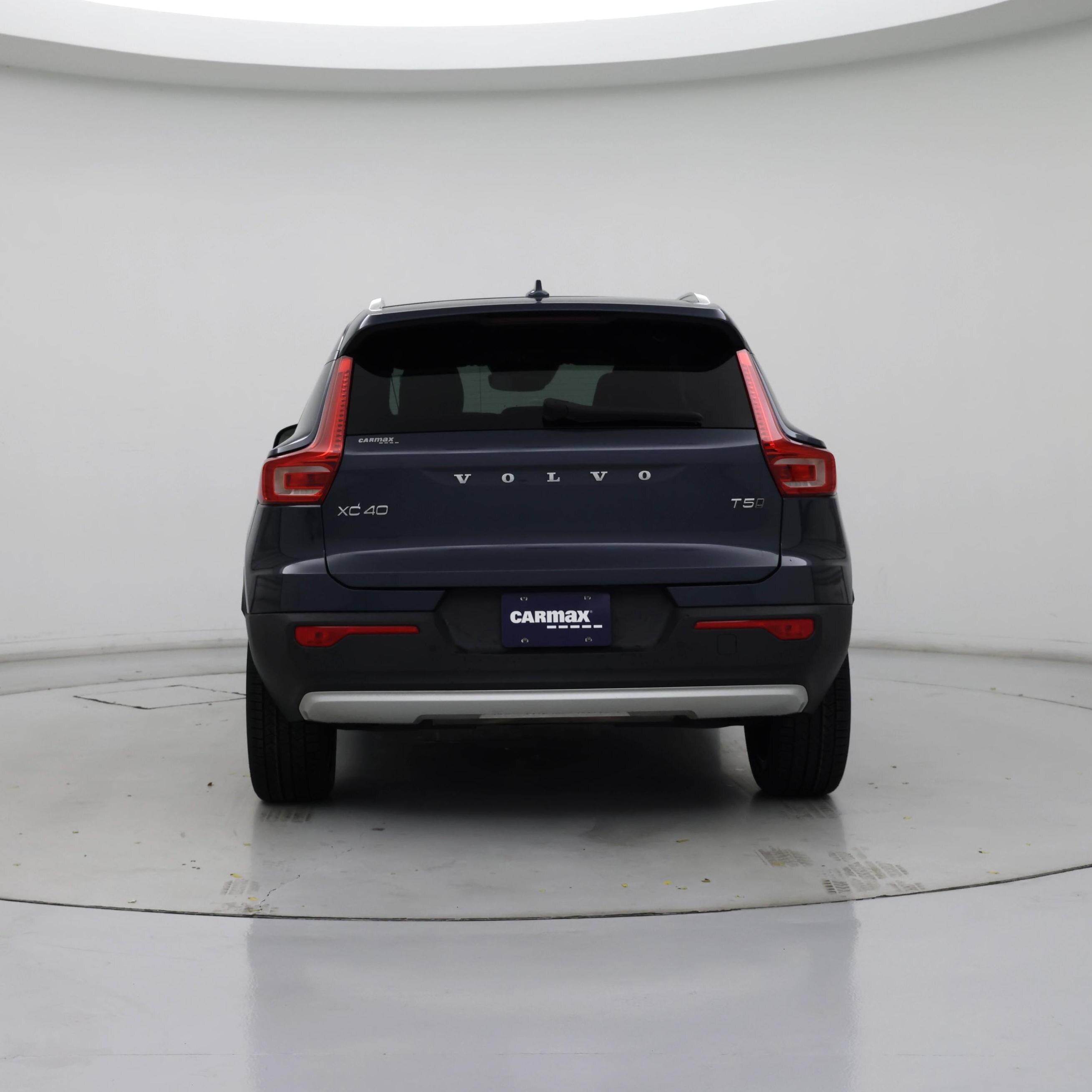 Thumbnail: 2022 Volvo XC40 - 6