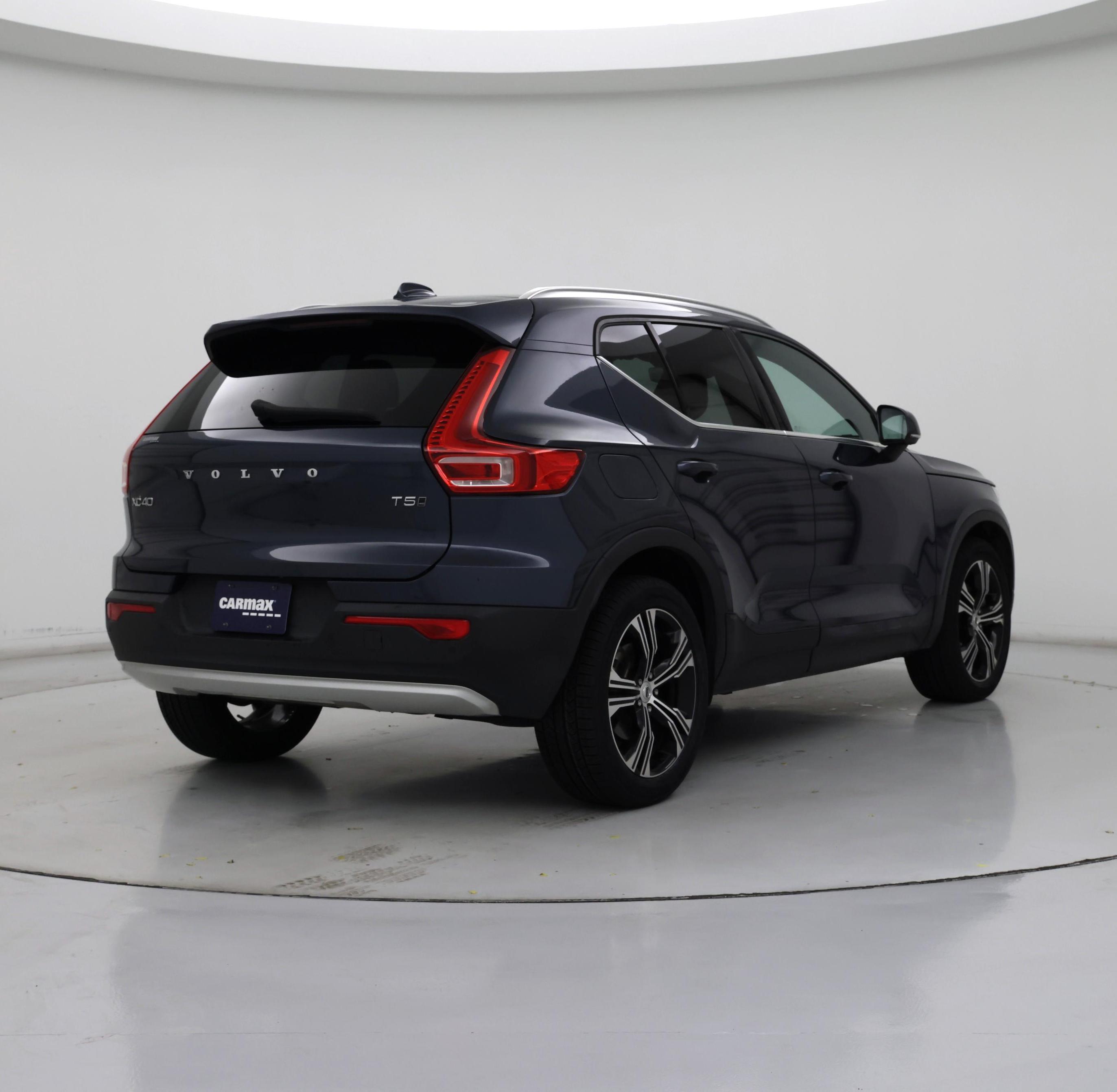 Thumbnail: 2022 Volvo XC40 - 8