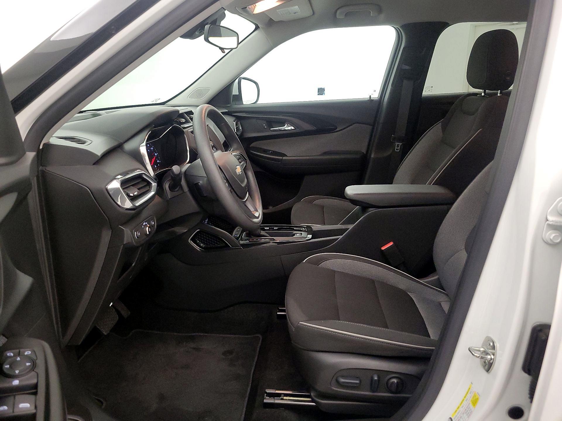 Thumbnail: 2023 Chevrolet TrailBlazer - 11