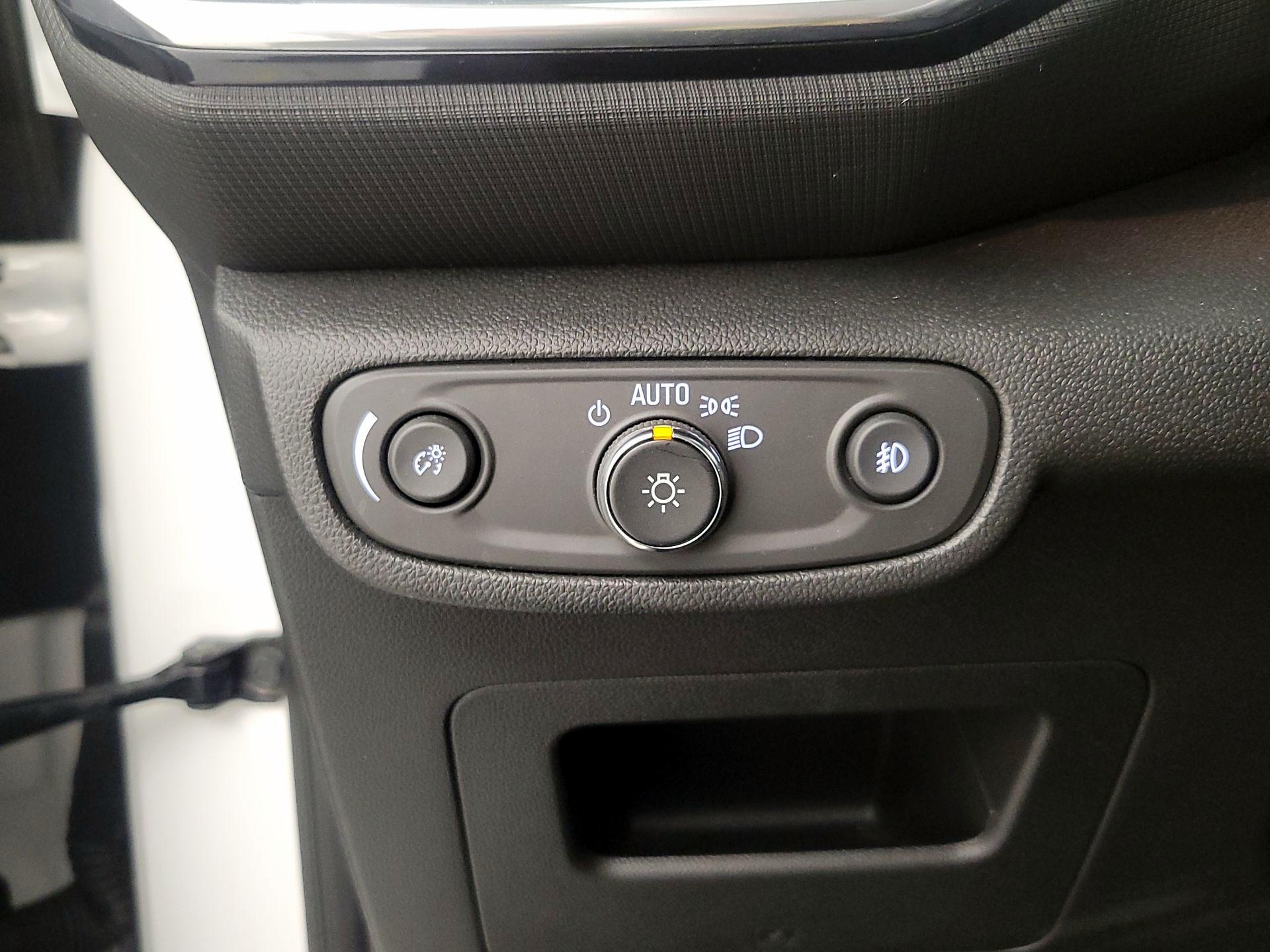 Thumbnail: 2023 Chevrolet TrailBlazer - 13