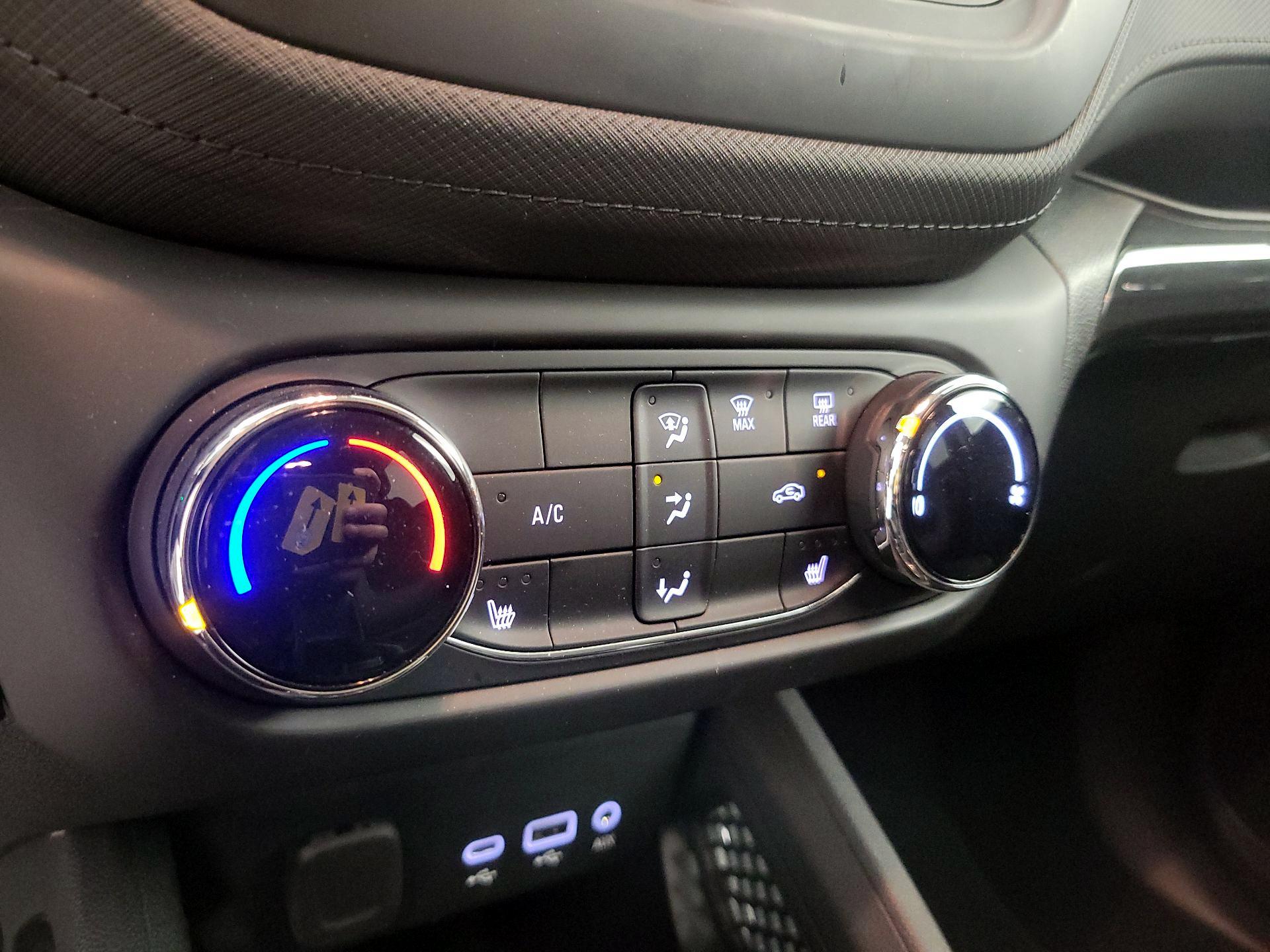 Thumbnail: 2023 Chevrolet TrailBlazer - 16