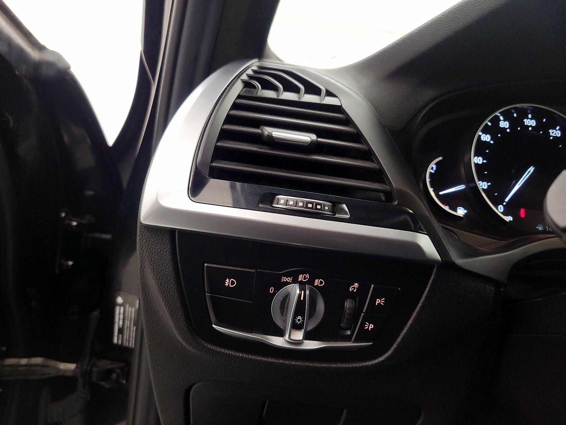 Thumbnail: 2021 BMW X3 - 13