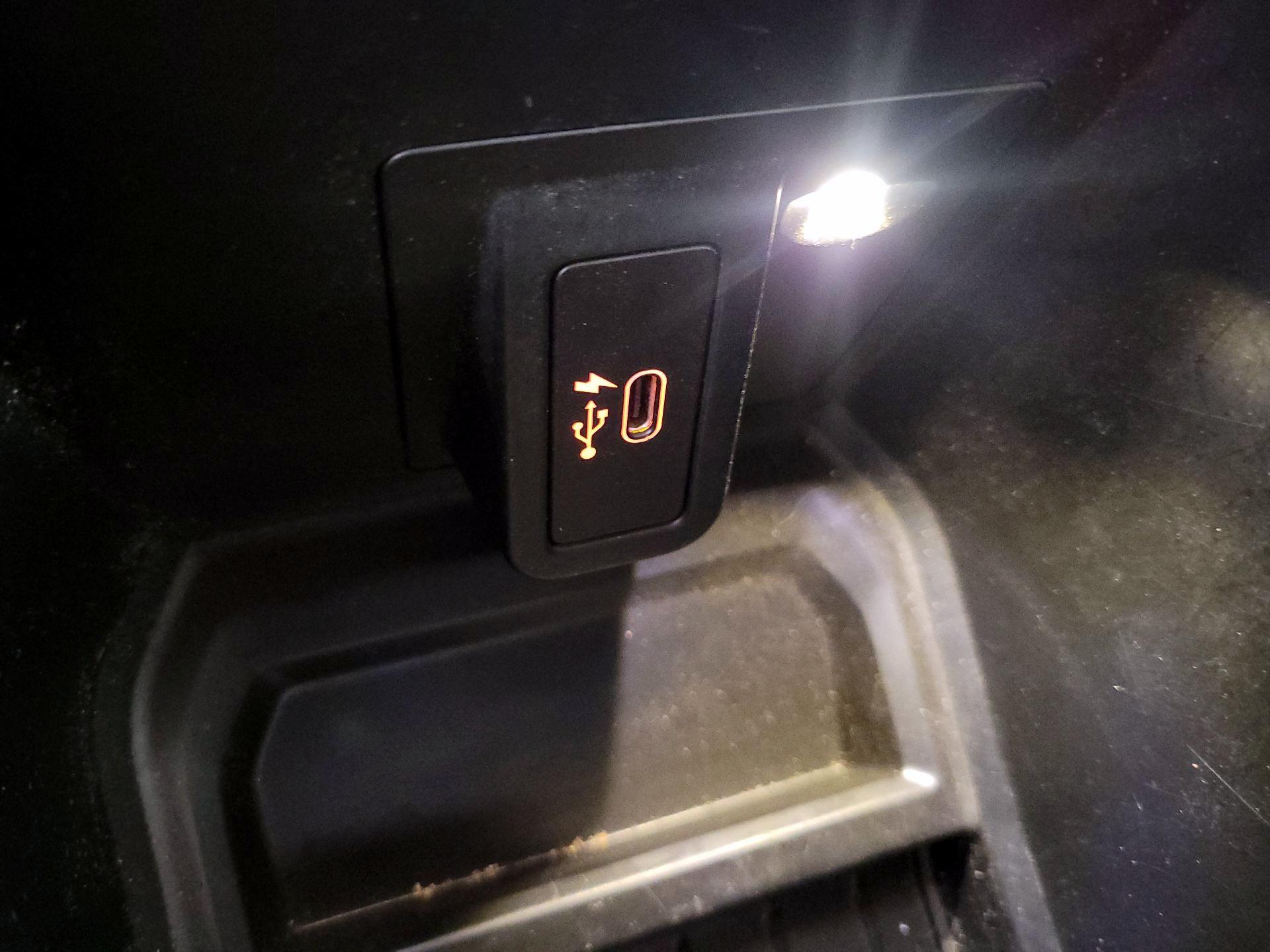 Thumbnail: 2021 BMW X3 - 18