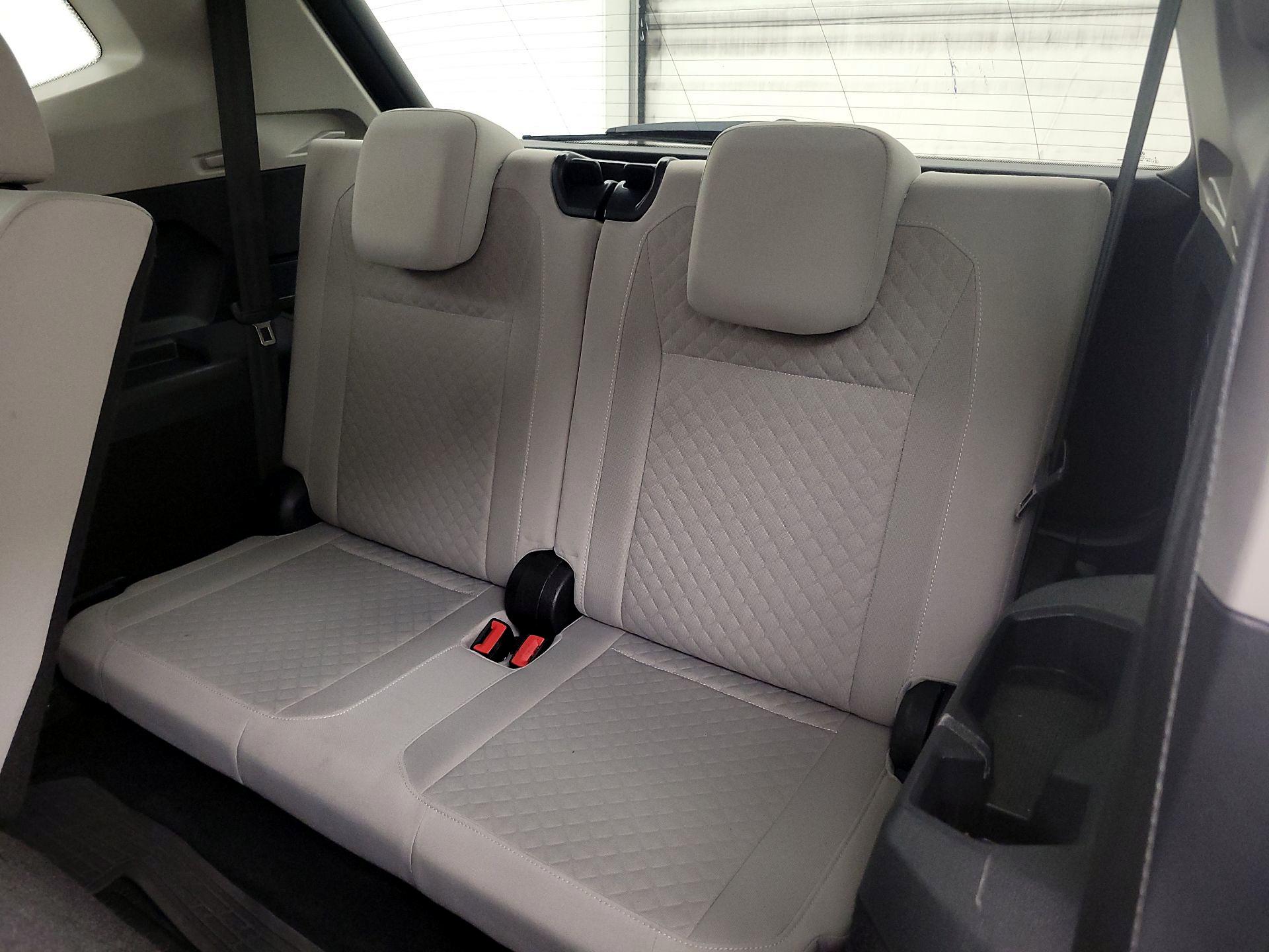 Thumbnail: 2021 Volkswagen Tiguan - 20