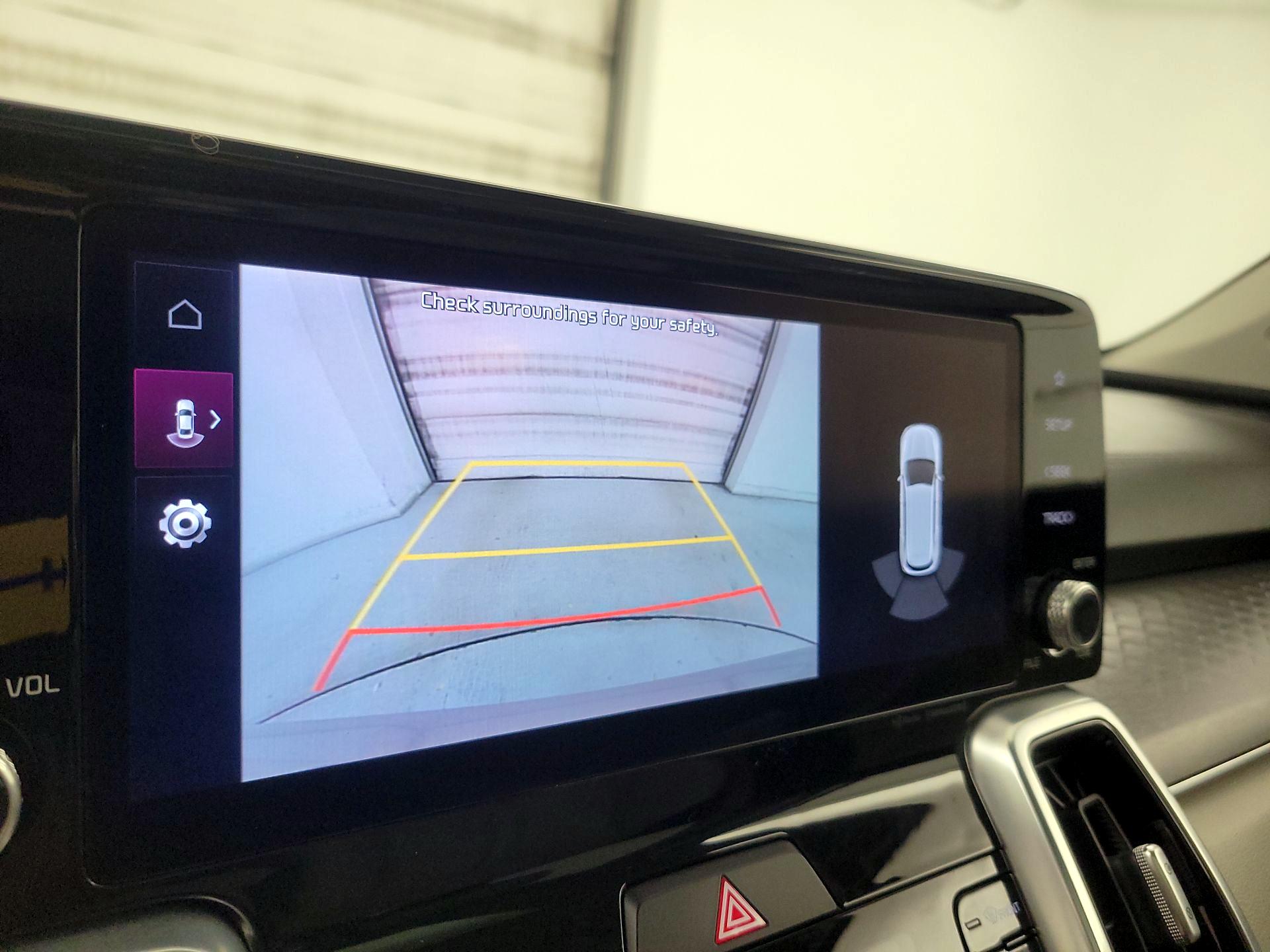 Thumbnail: 2022 Kia Sorento - 15