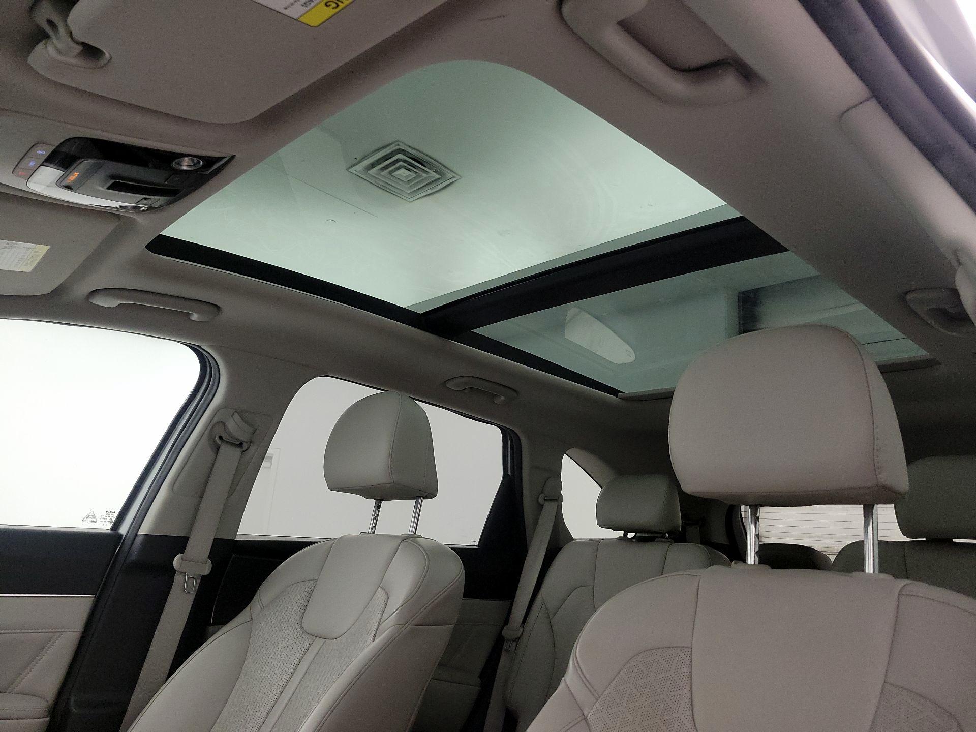 Thumbnail: 2022 Kia Sorento - 20