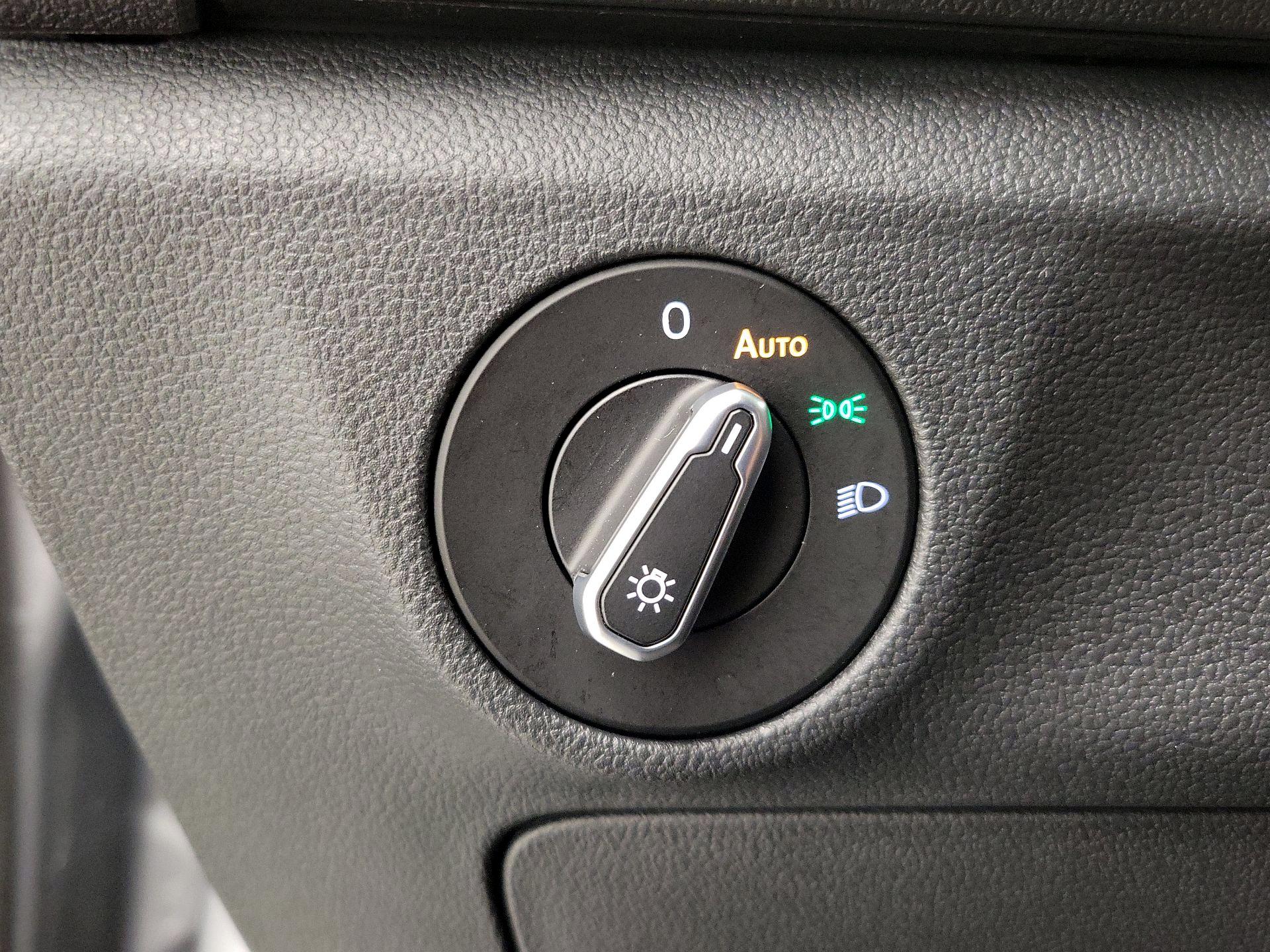 Thumbnail: 2023 Volkswagen Jetta - 13