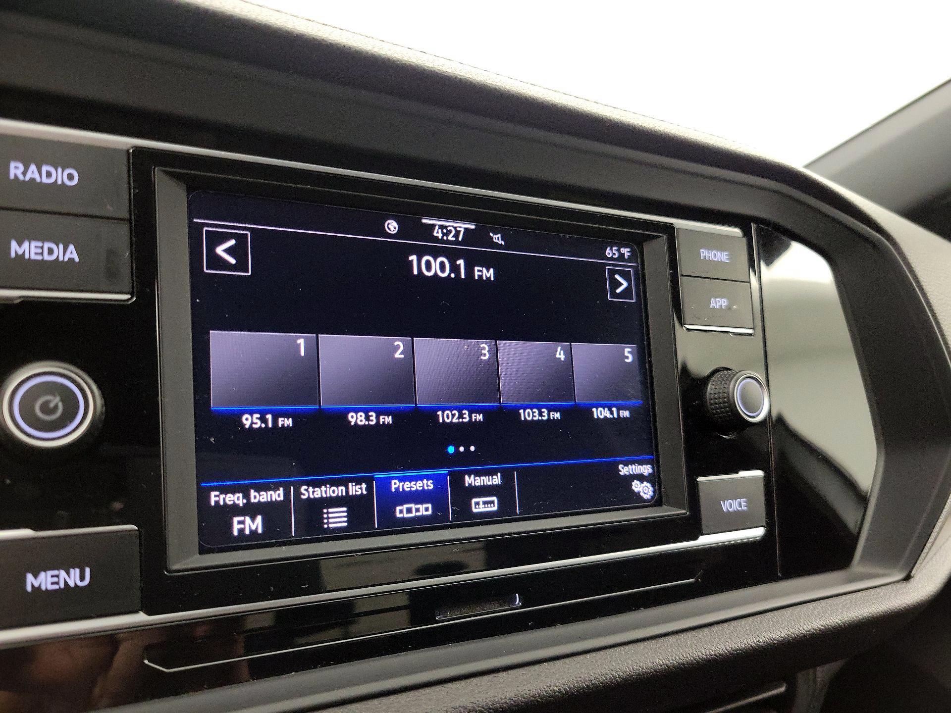 Thumbnail: 2023 Volkswagen Jetta - 15