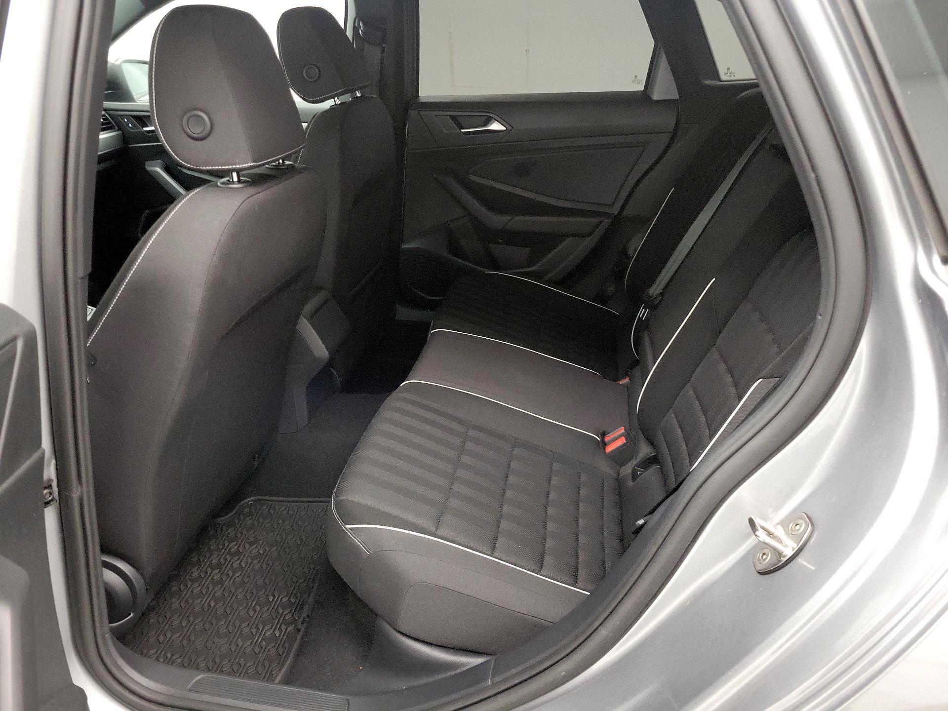 Thumbnail: 2023 Volkswagen Jetta - 19