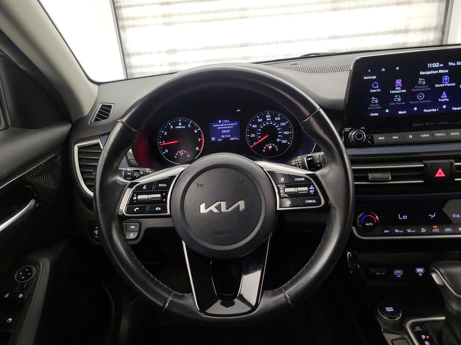 Thumbnail: 2023 Kia Seltos - 10