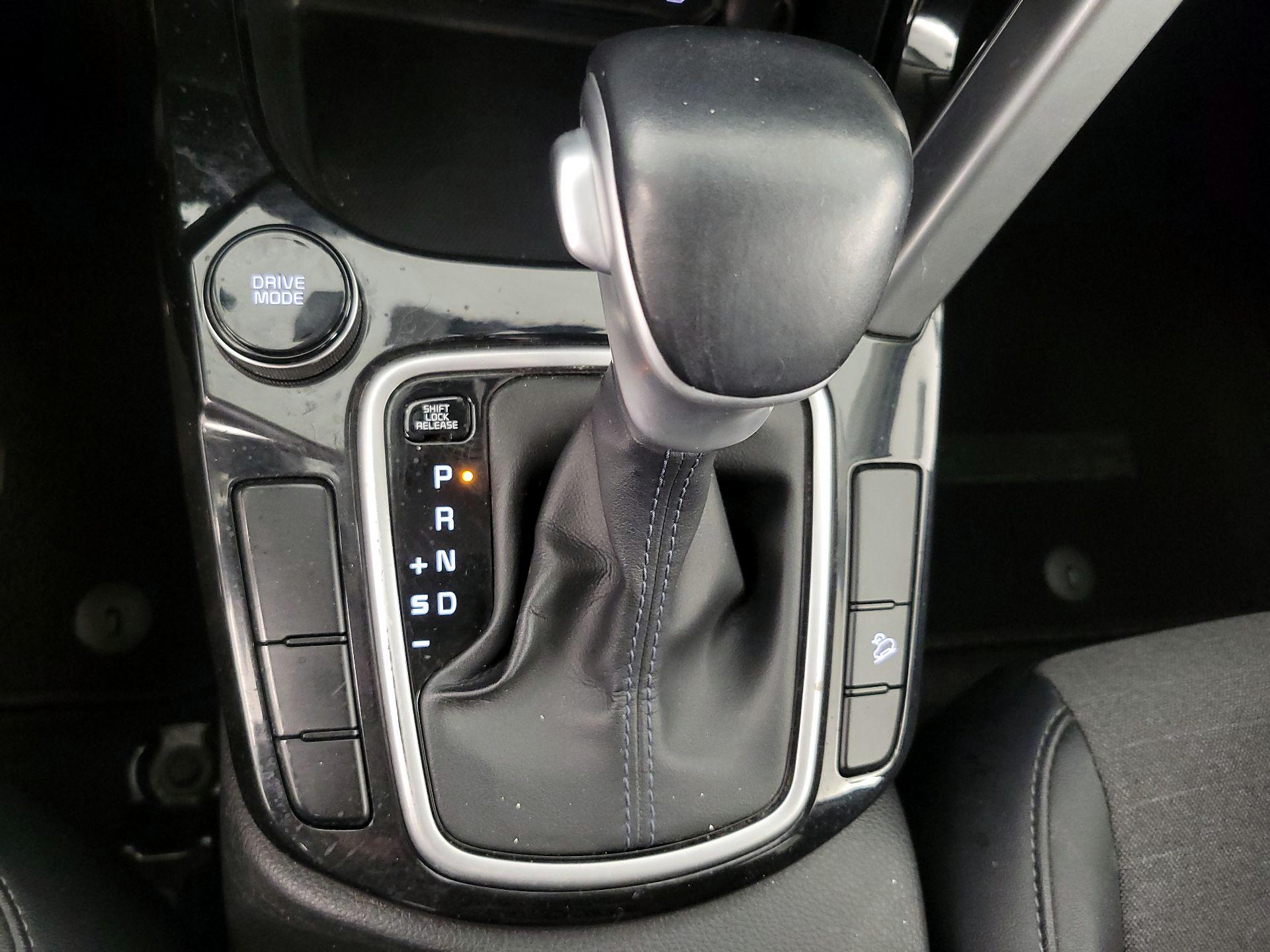 Thumbnail: 2023 Kia Seltos - 18