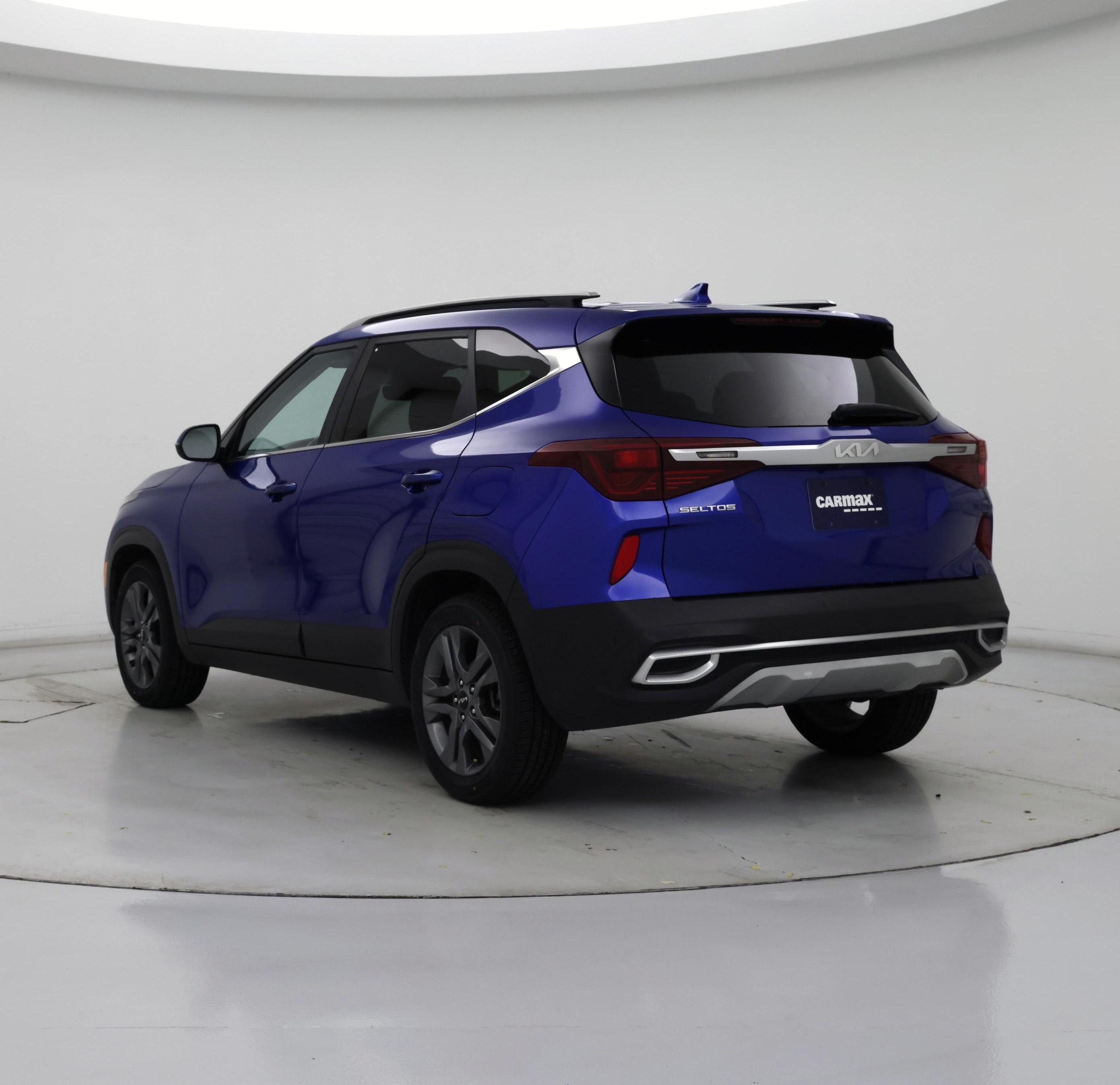 Thumbnail: 2023 Kia Seltos - 2