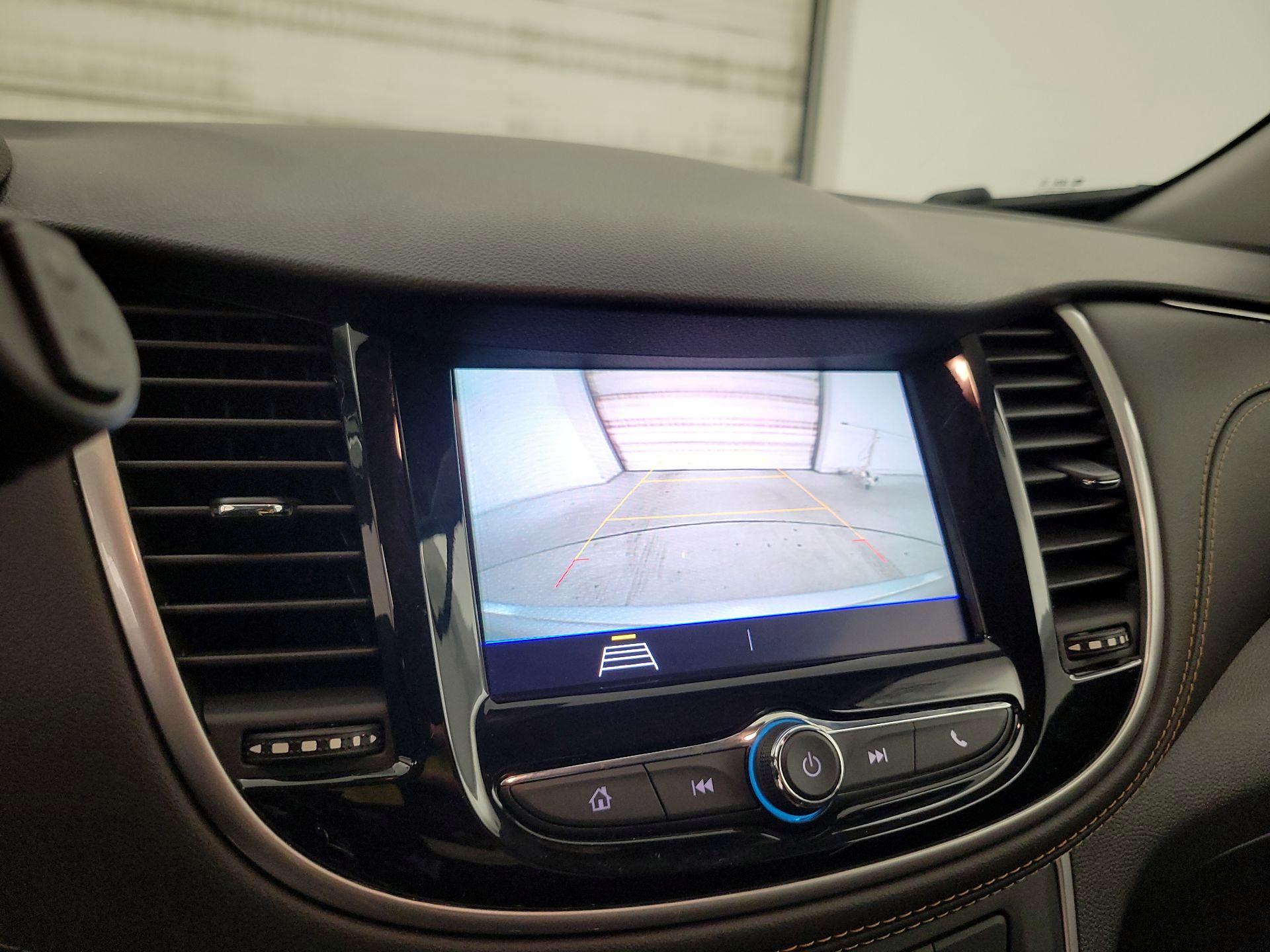 Thumbnail: 2022 Chevrolet Trax - 14