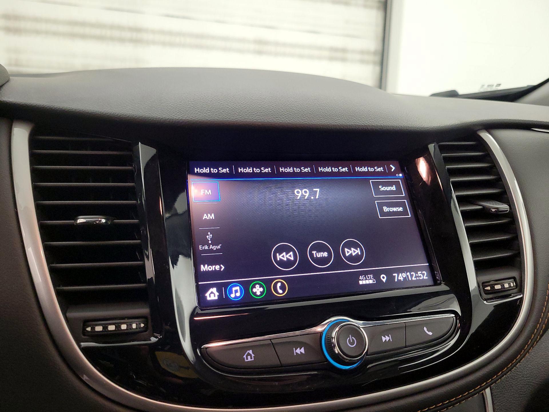 Thumbnail: 2022 Chevrolet Trax - 15