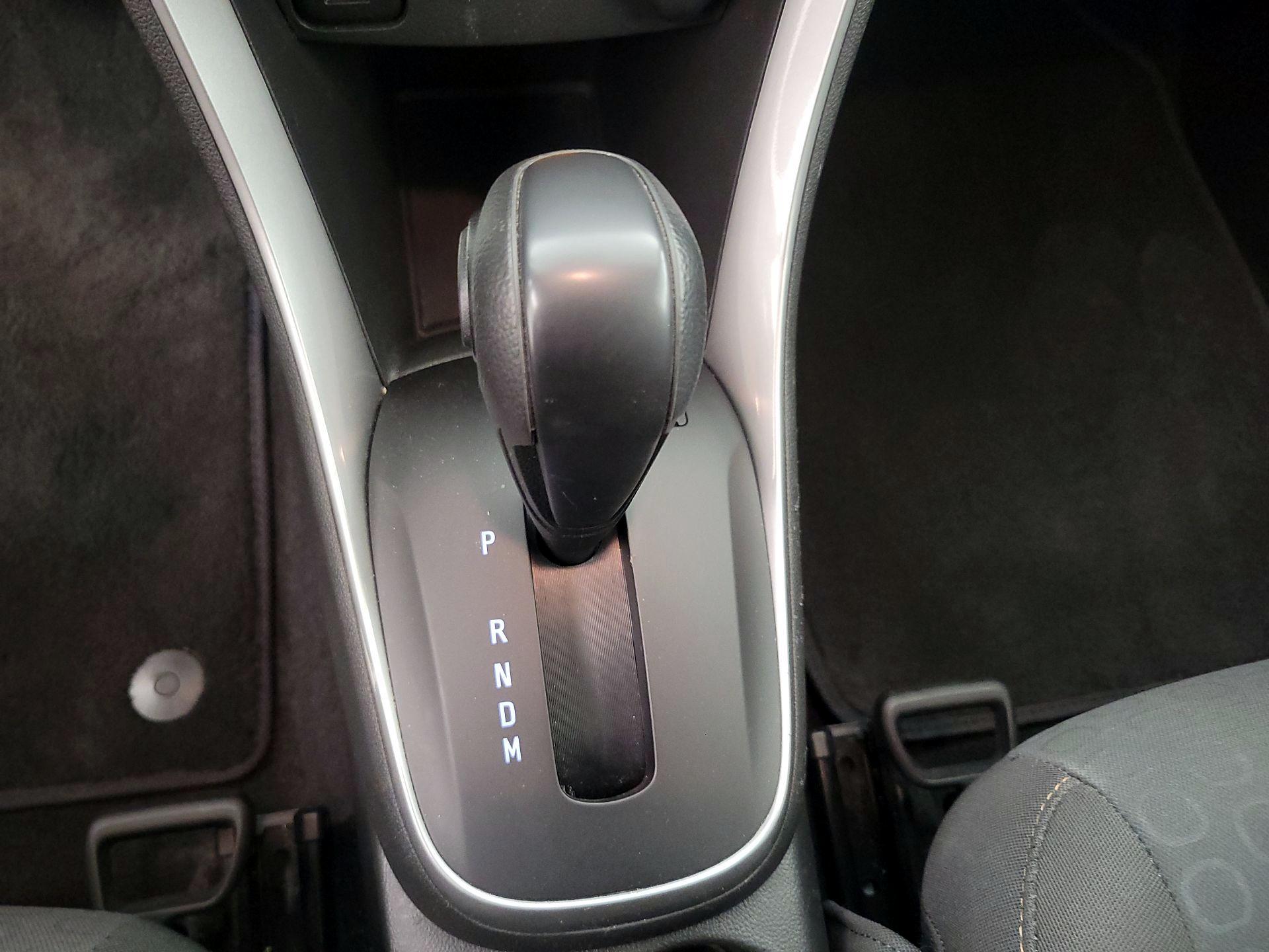 Thumbnail: 2022 Chevrolet Trax - 17