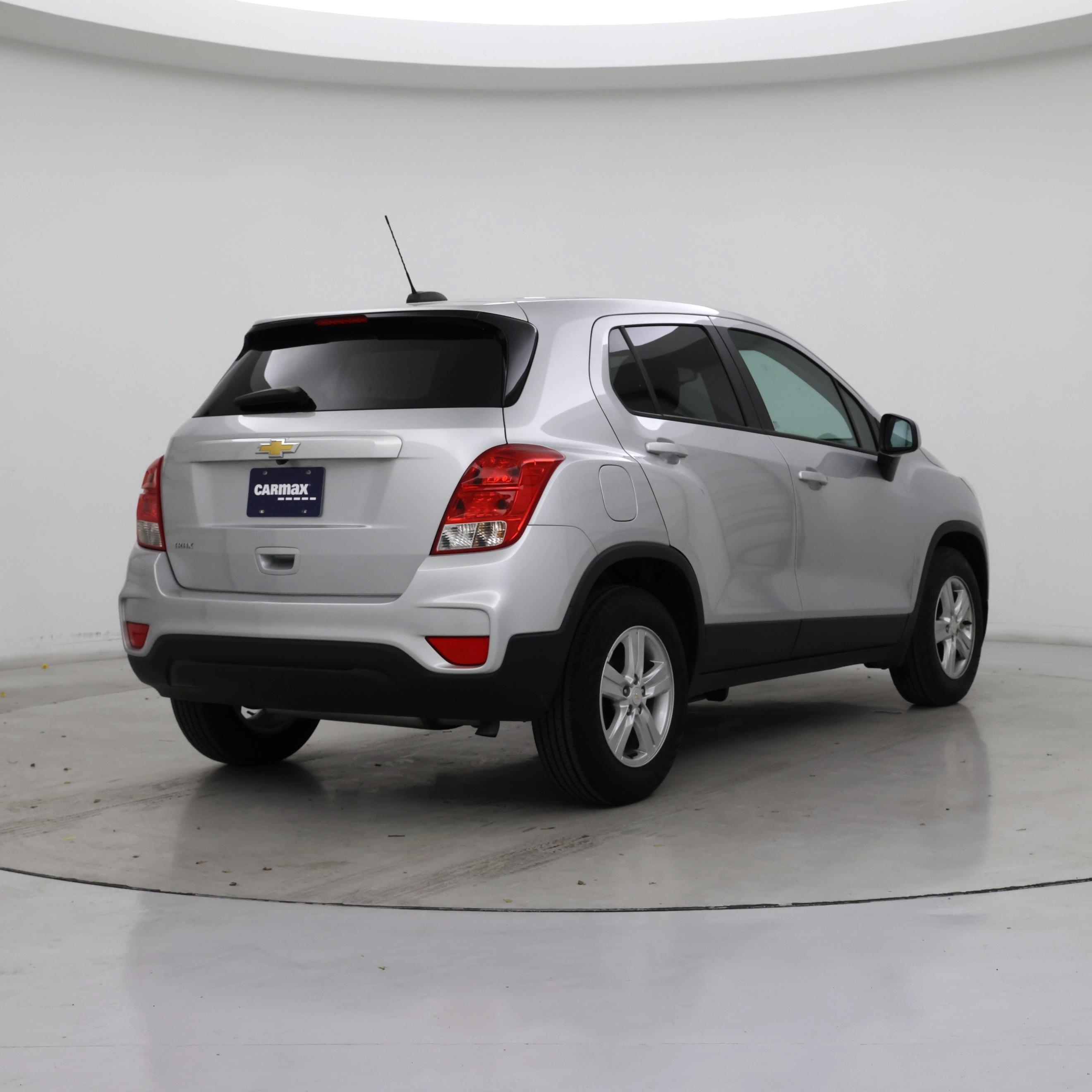 Thumbnail: 2022 Chevrolet Trax - 8