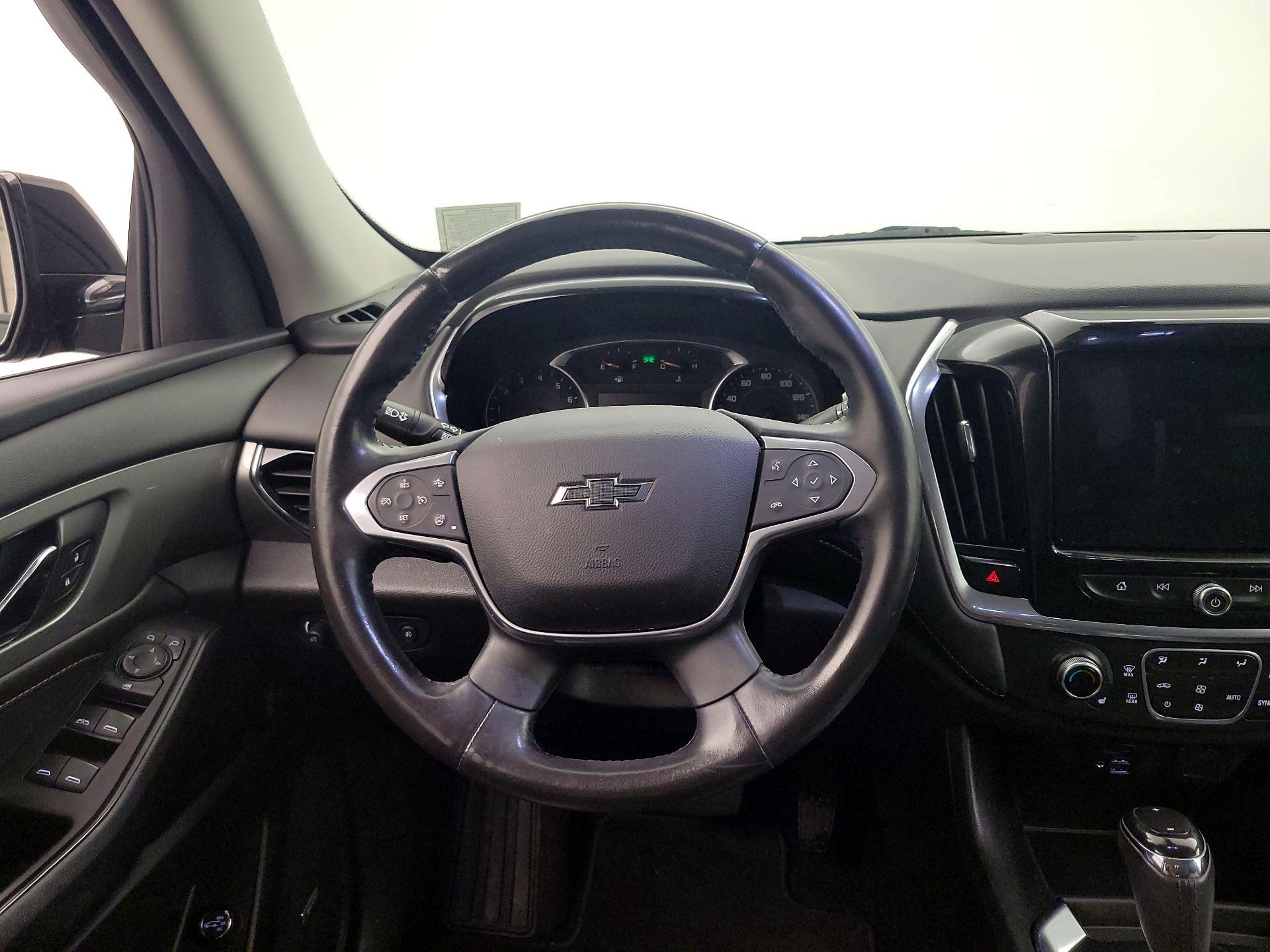 Thumbnail: 2020 Chevrolet Traverse - 10