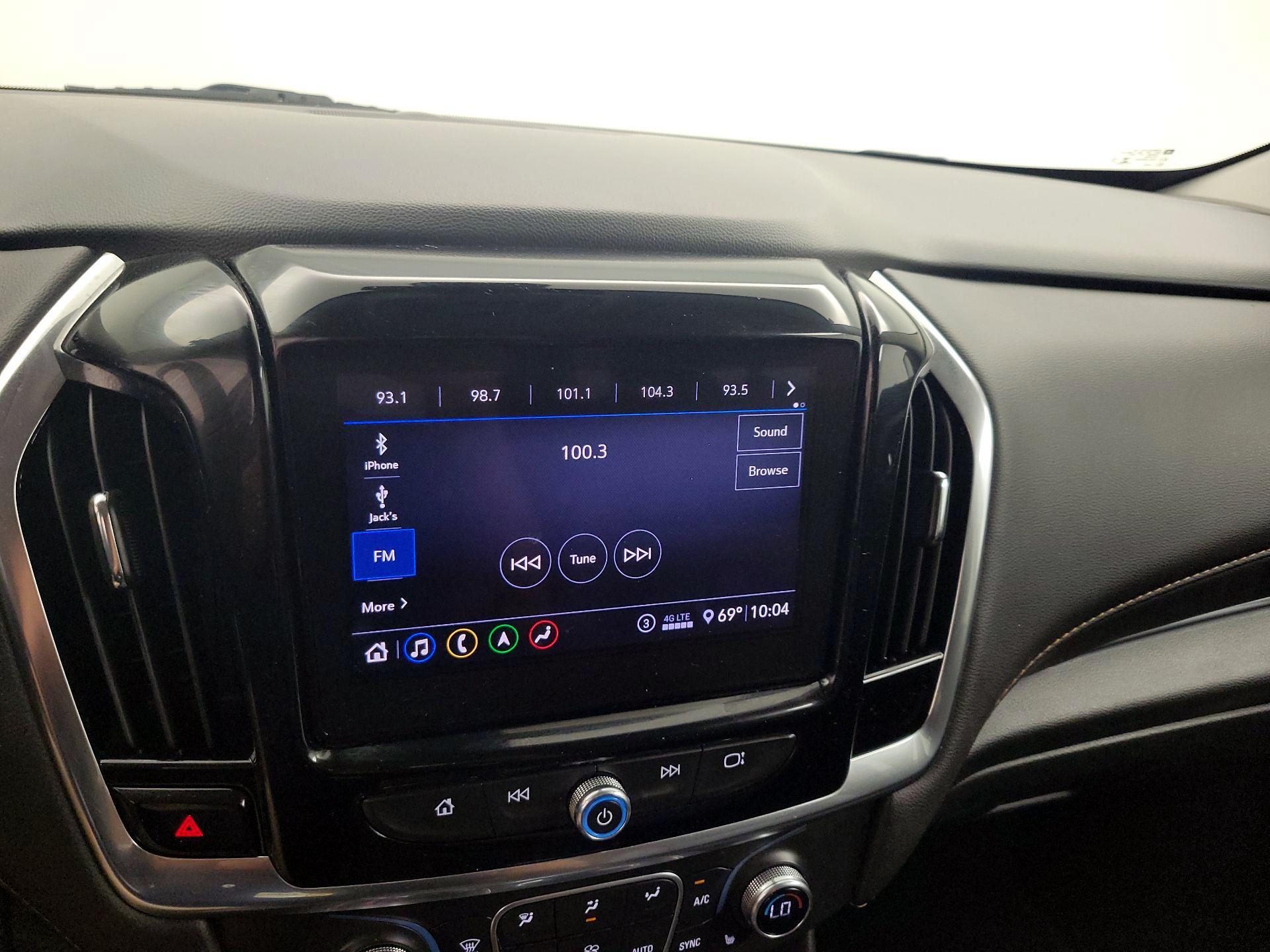 Thumbnail: 2020 Chevrolet Traverse - 16