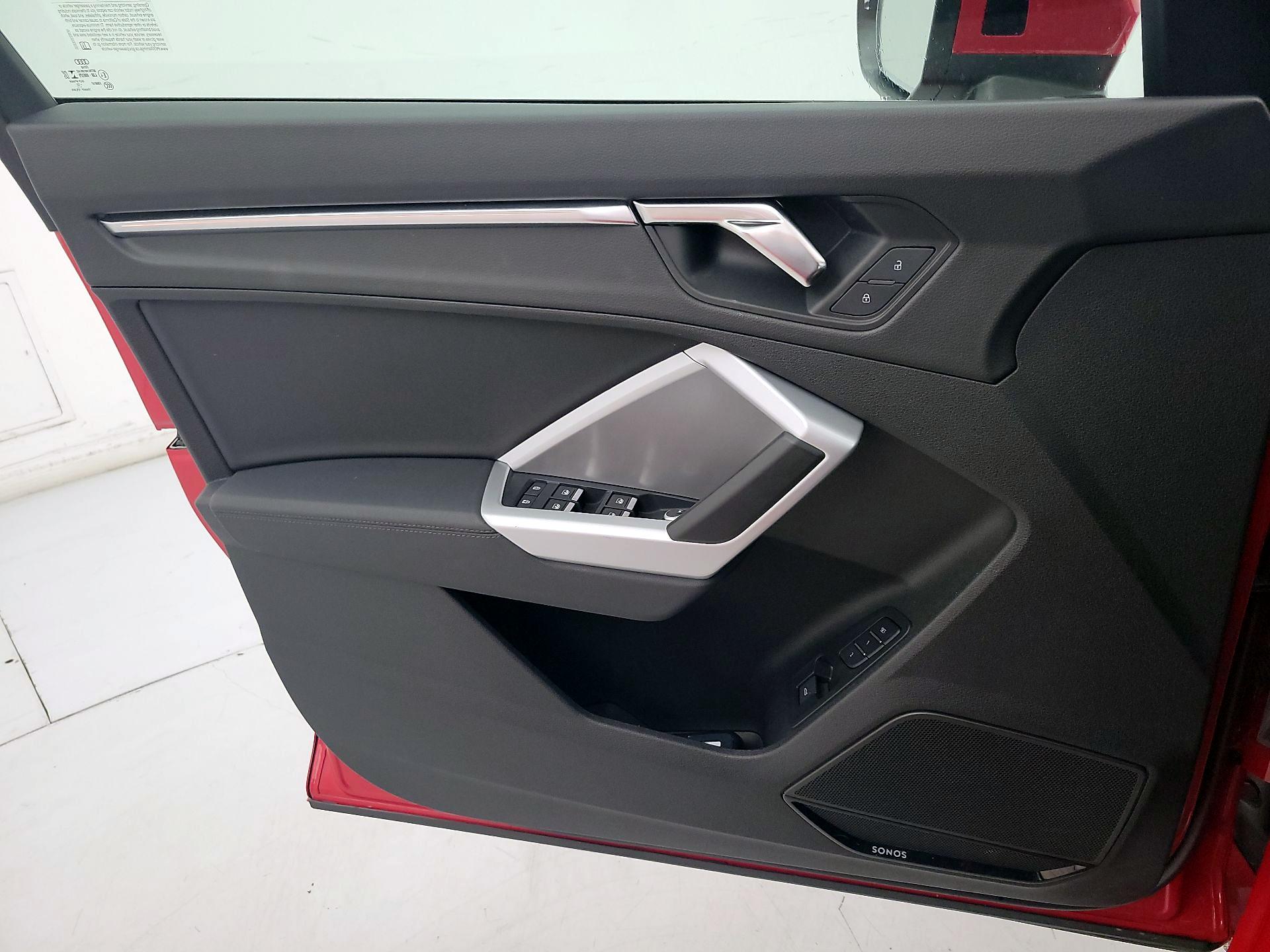 Thumbnail: 2023 Audi Q3 - 12