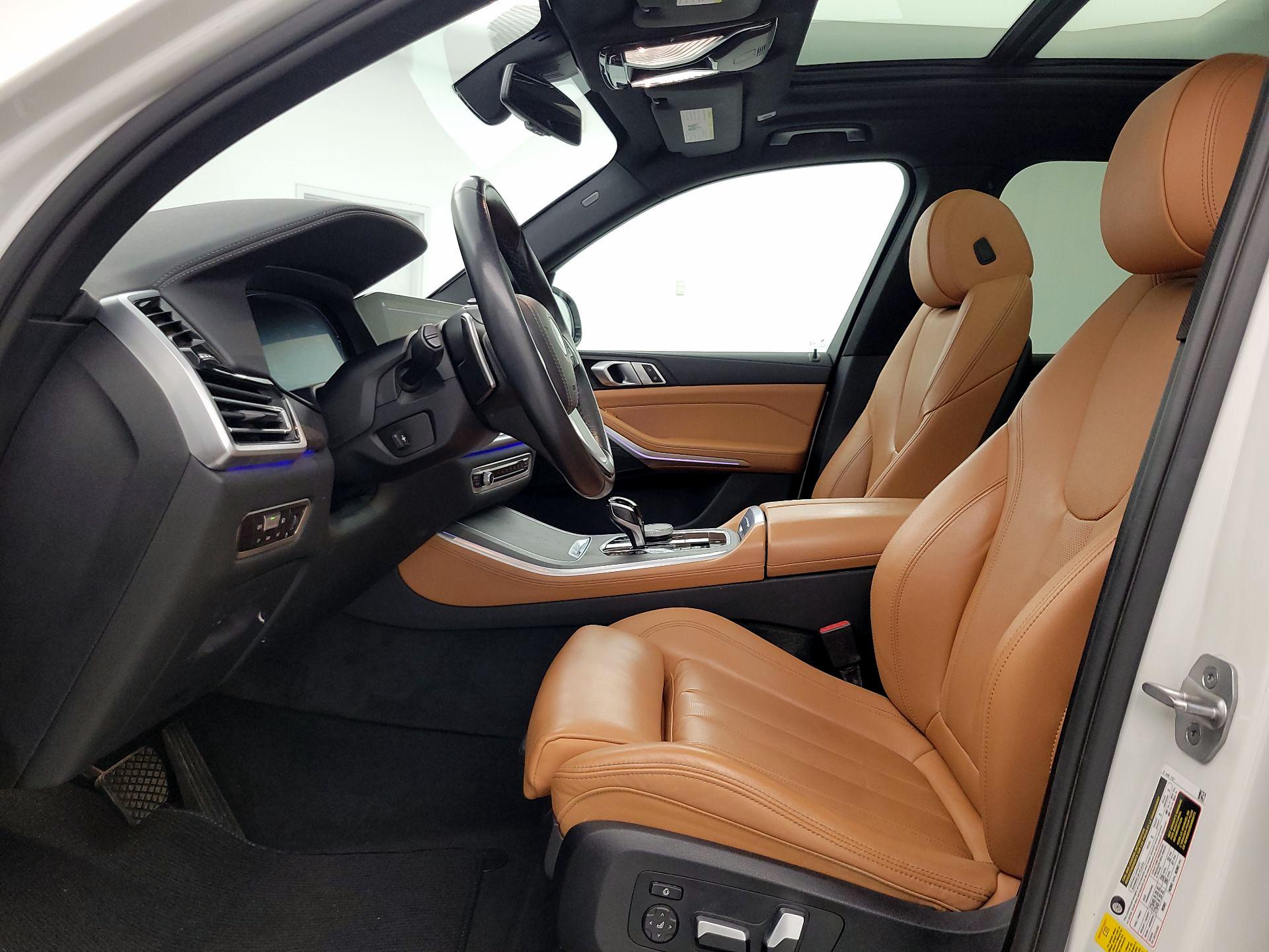 Thumbnail: 2022 BMW X5 - 11