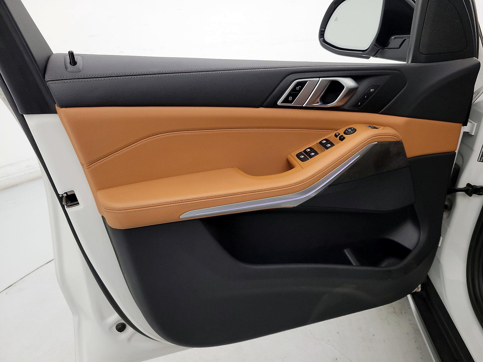 Thumbnail: 2022 BMW X5 - 12