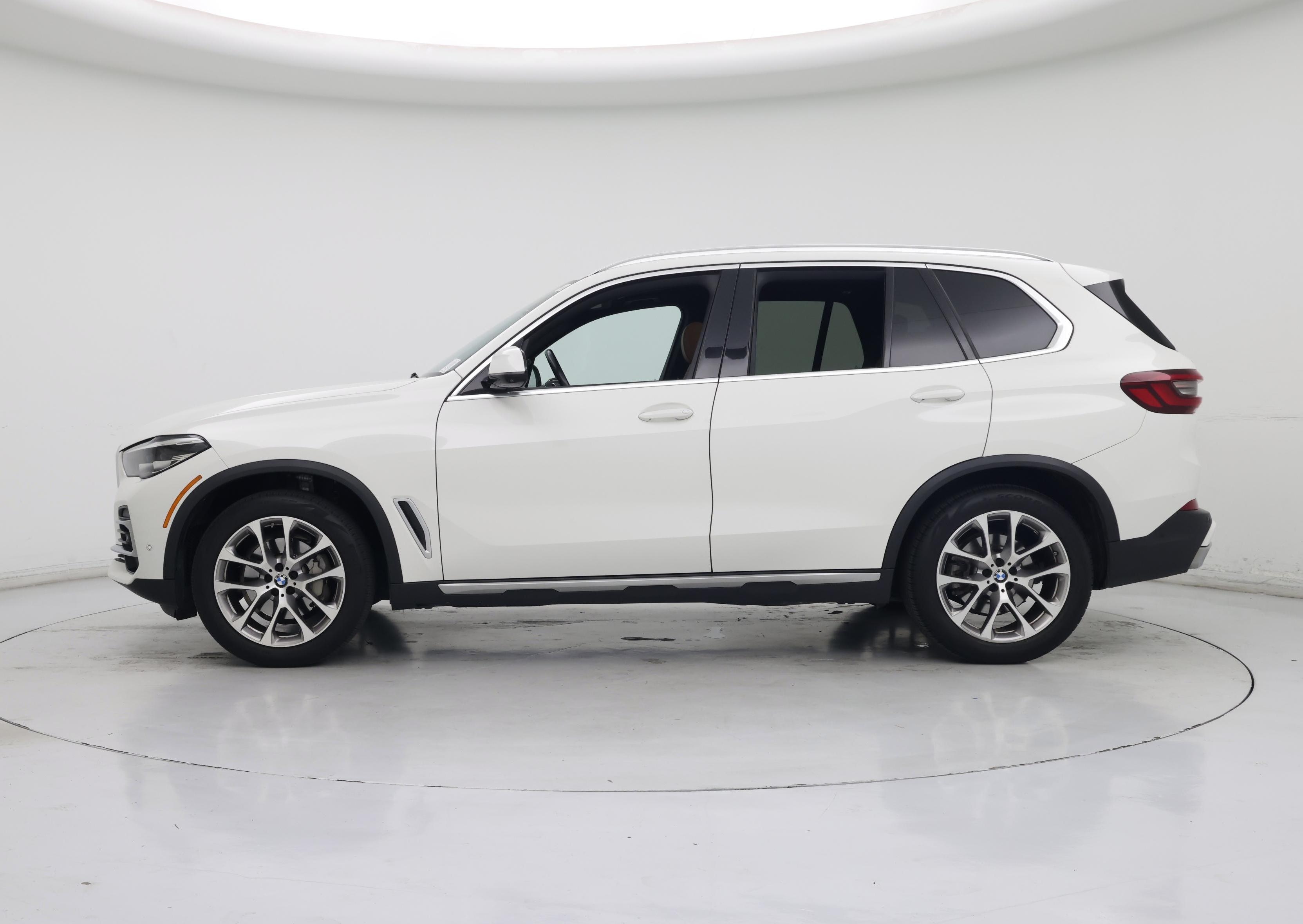 Thumbnail: 2022 BMW X5 - 3