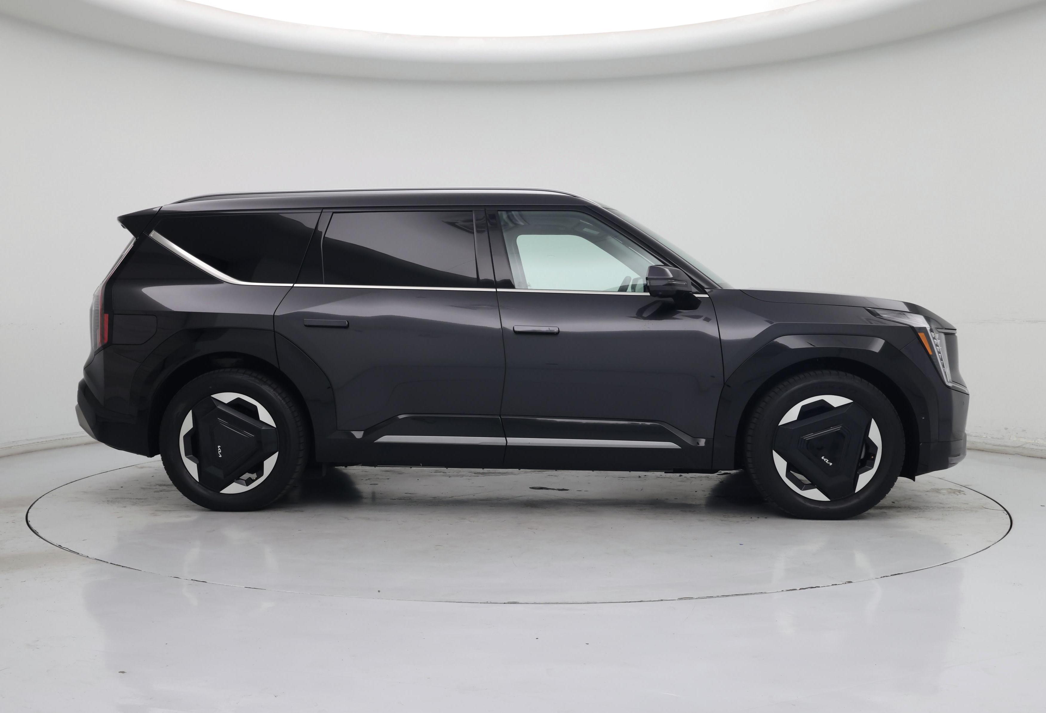 Thumbnail: 2024 Kia EV9 - 7