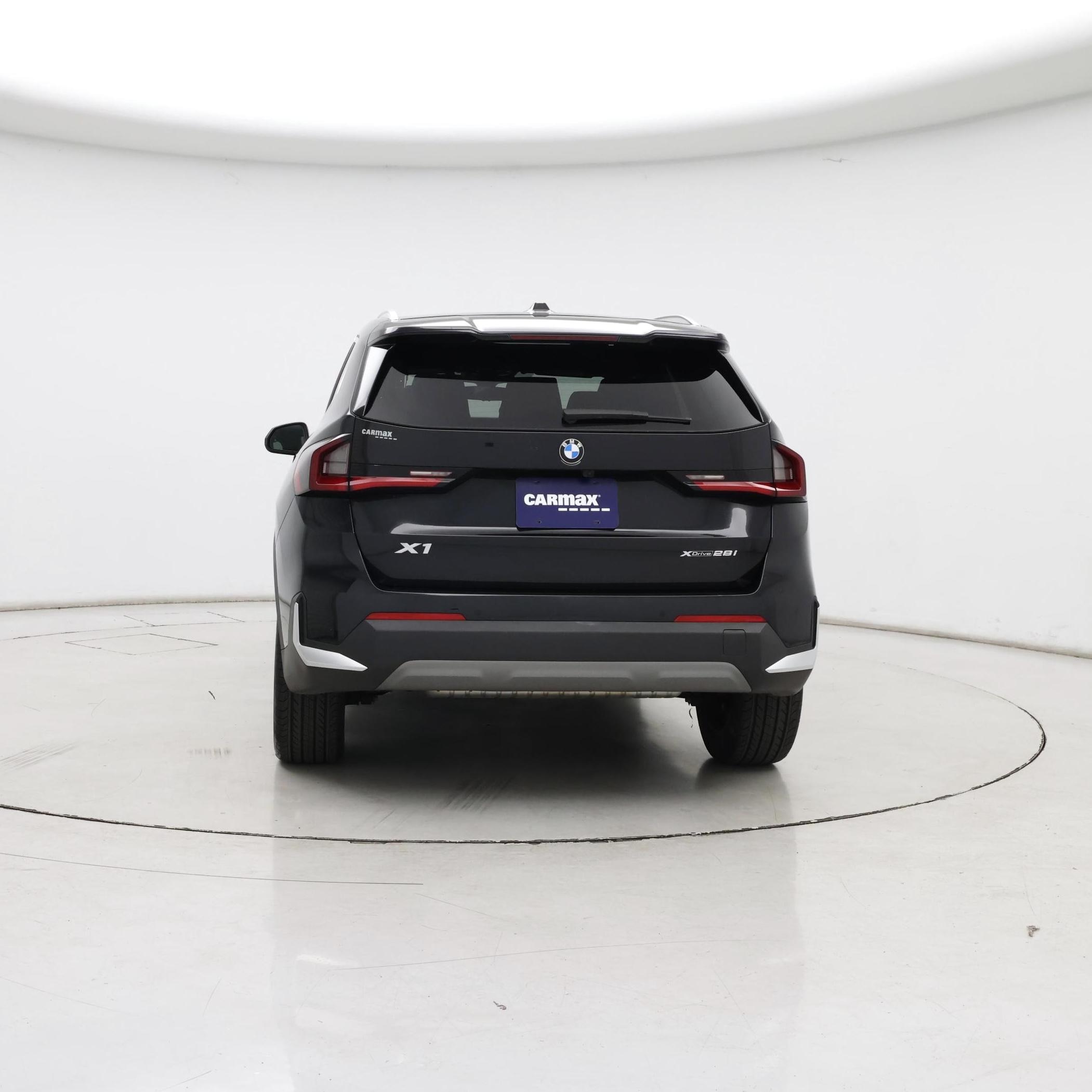 Thumbnail: 2023 BMW X1 - 6