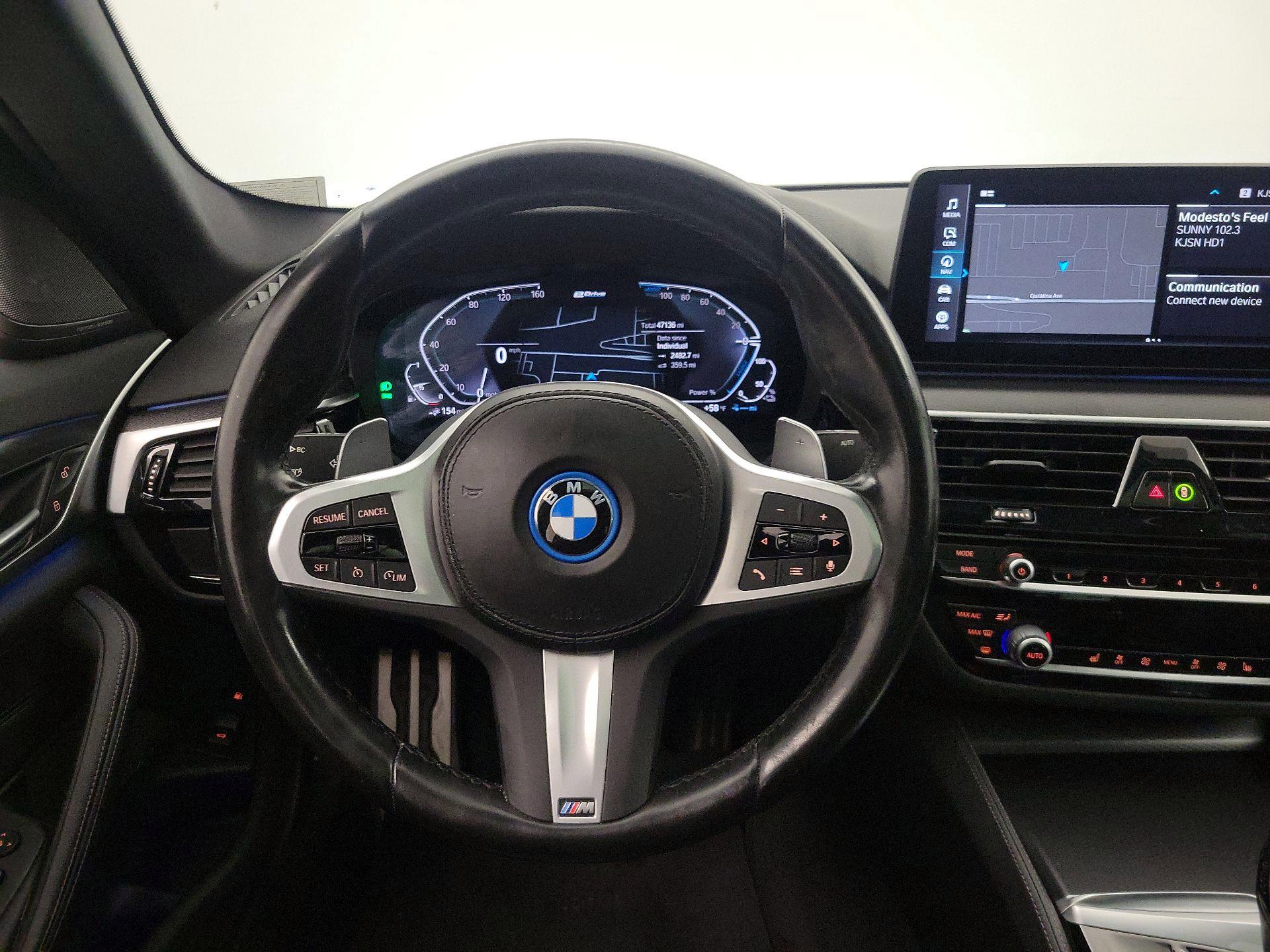 Thumbnail: 2022 BMW 5 Series - 10