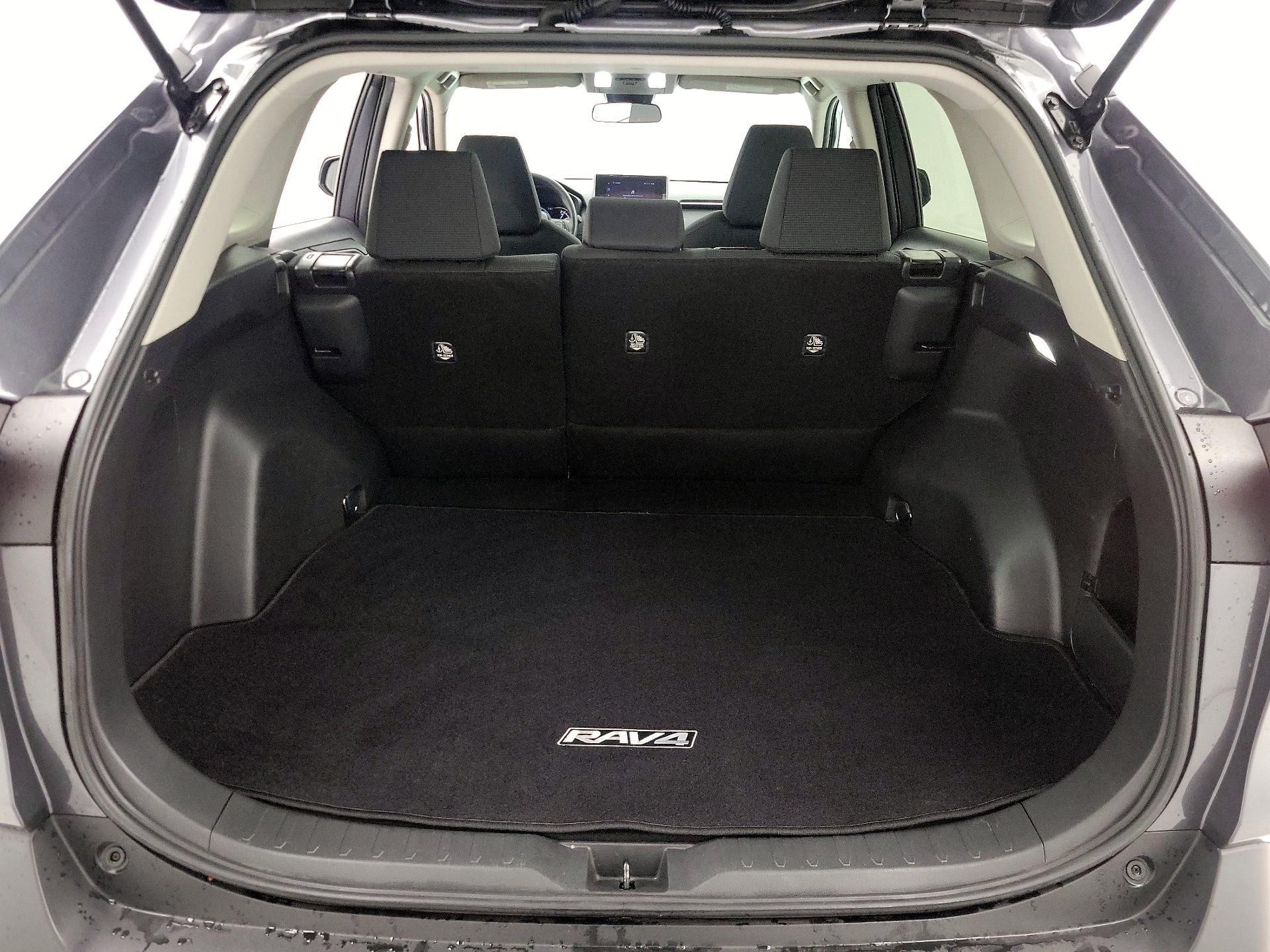 Thumbnail: 2023 Toyota RAV4 - 20