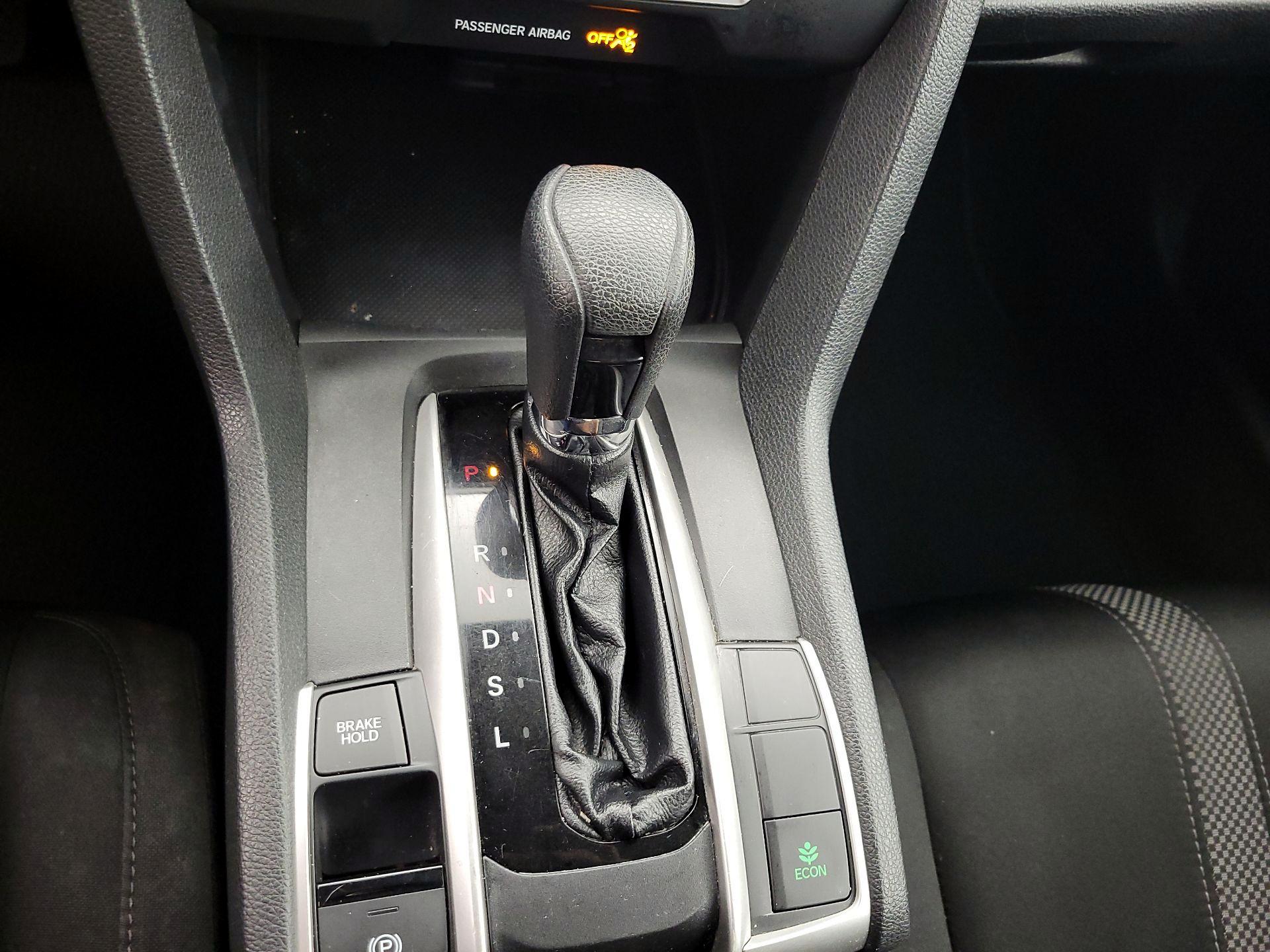 Thumbnail: 2019 Honda Civic - 17