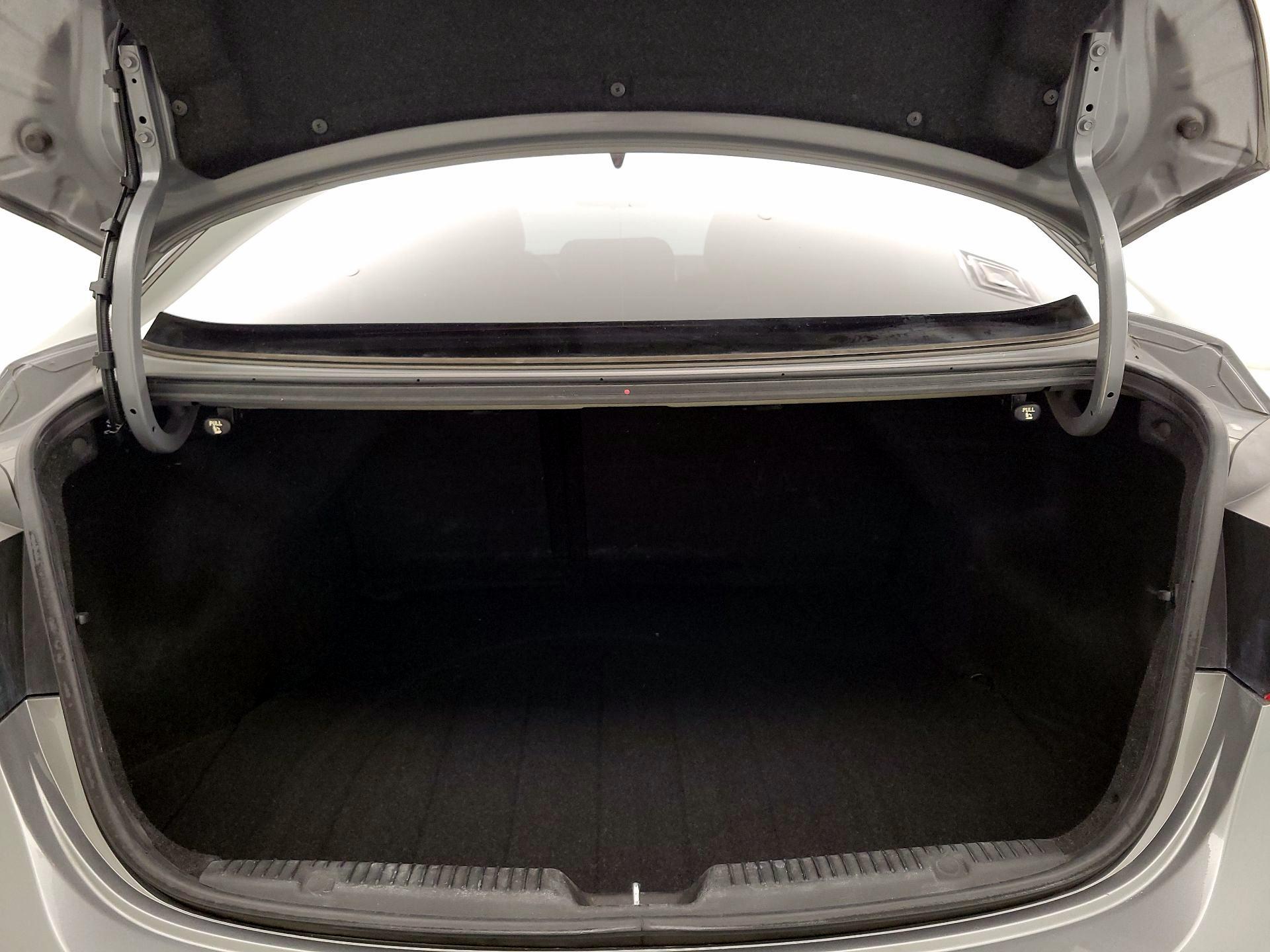 Thumbnail: 2015 Hyundai Elantra - 20