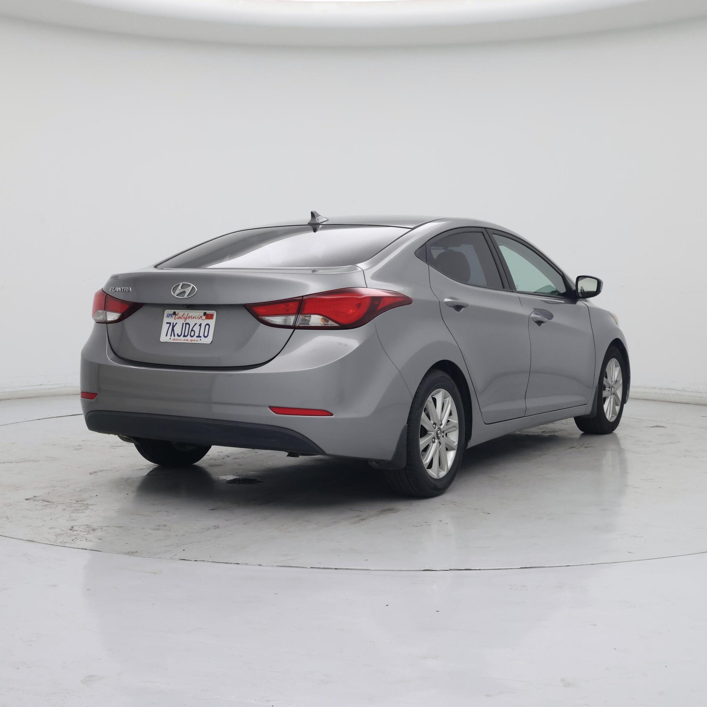 Thumbnail: 2015 Hyundai Elantra - 8