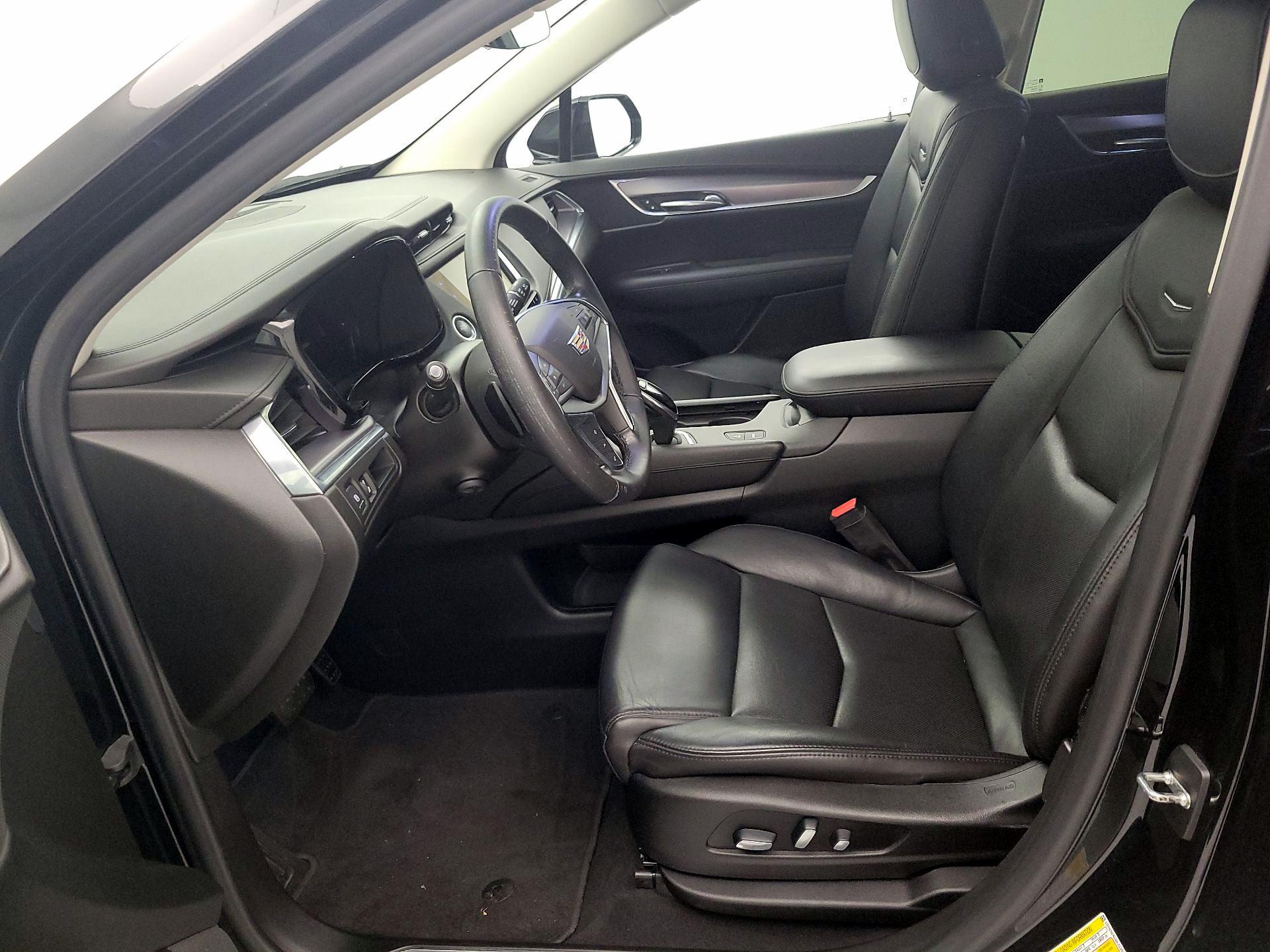 Thumbnail: 2019 Cadillac XT5 - 11