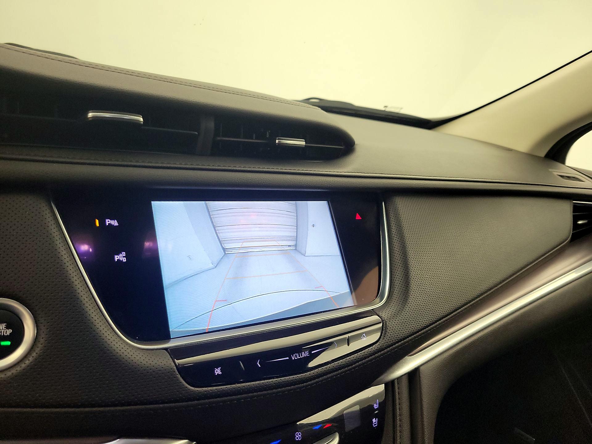 Thumbnail: 2019 Cadillac XT5 - 15